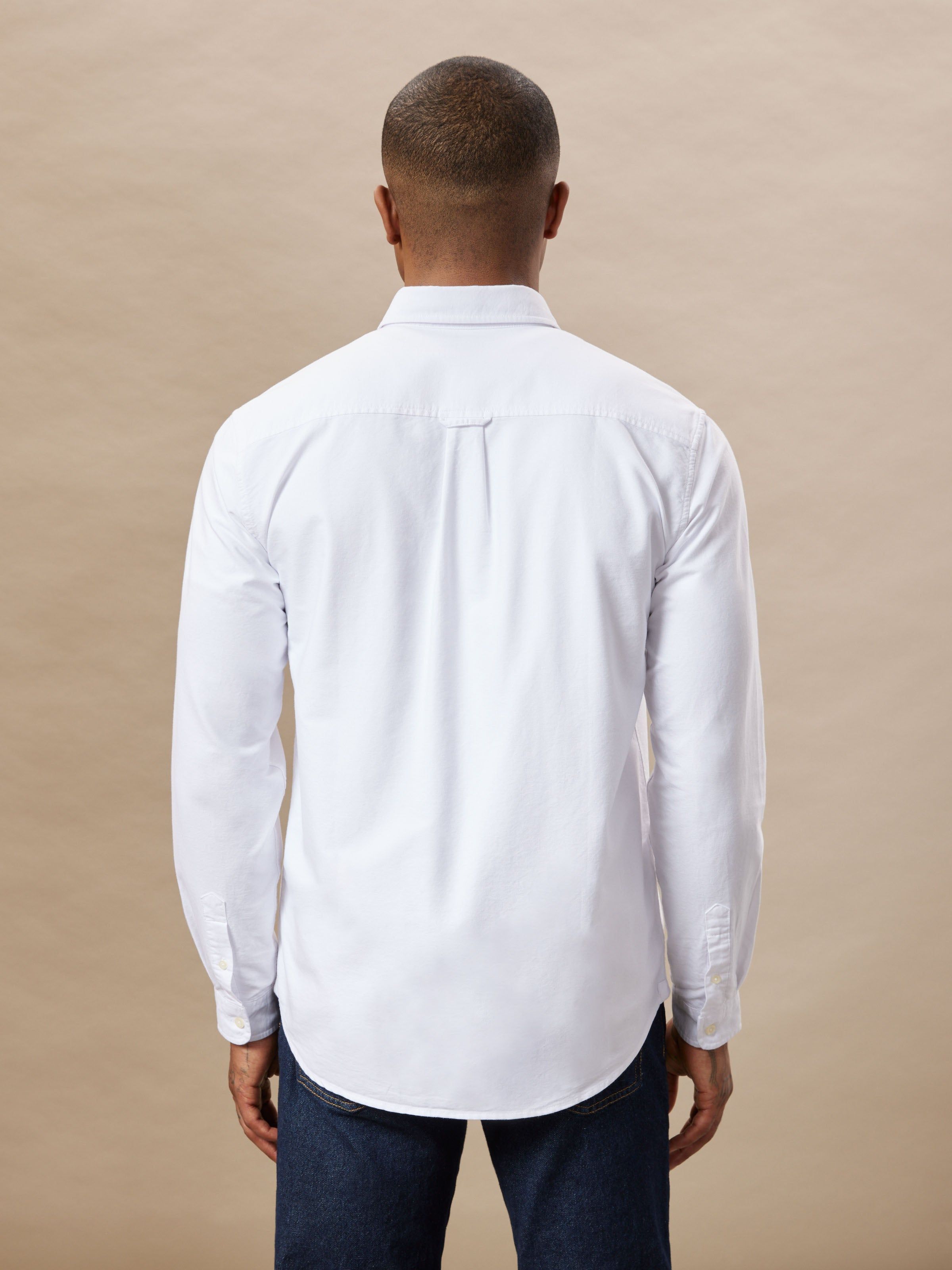 The Jasper Oxford Shirt in White sold by Frank & Oak product image thumbnail 4