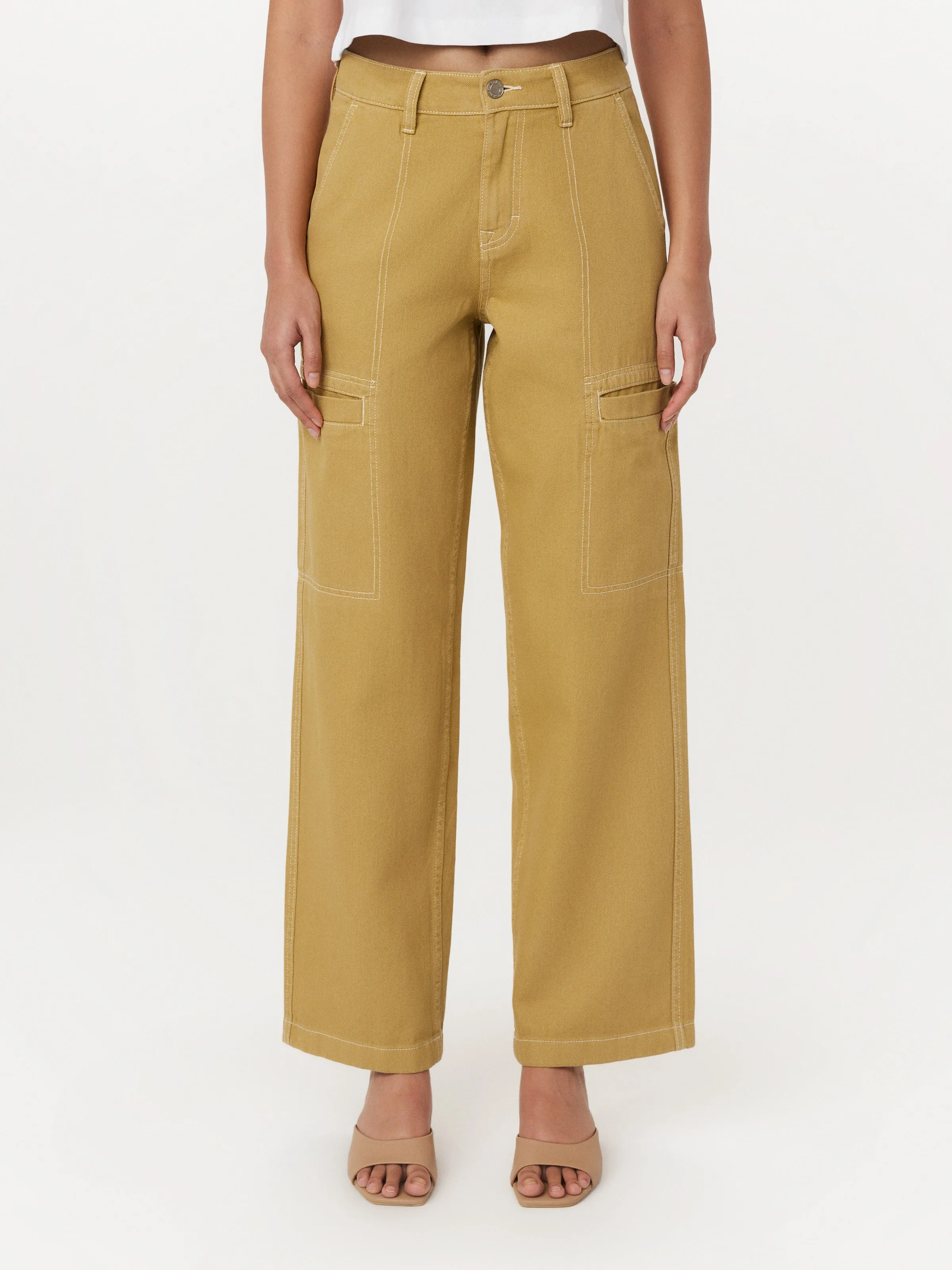 The Annie Utility Loose Pant in Golden Beige sold by Frank & Oak product image thumbnail 3