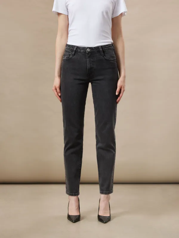 The Cyndi Straight Jean in Washed Black sold by Frank & Oak
