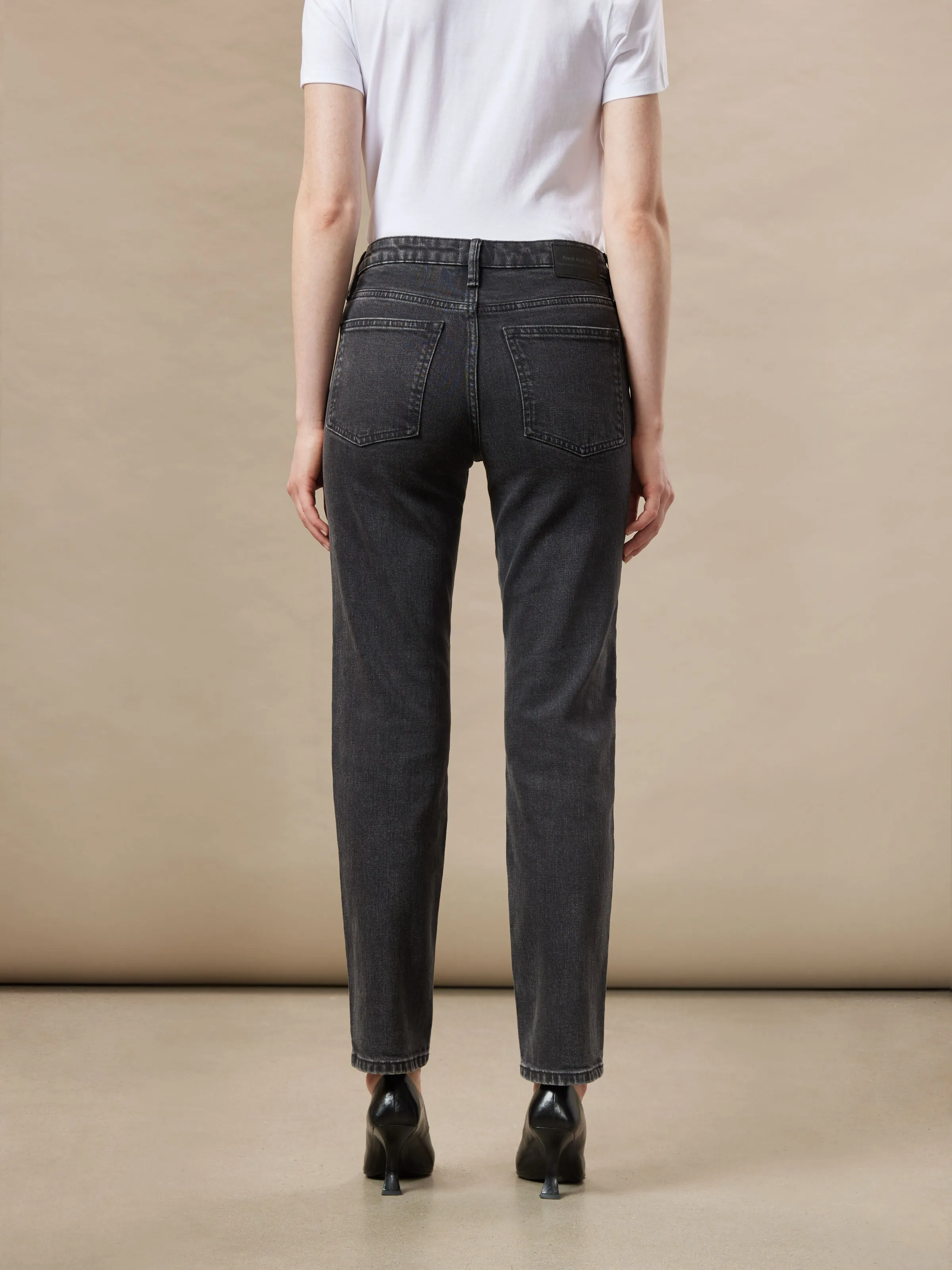 The Cyndi Straight Jean in Washed Black sold by Frank & Oak product image thumbnail 2