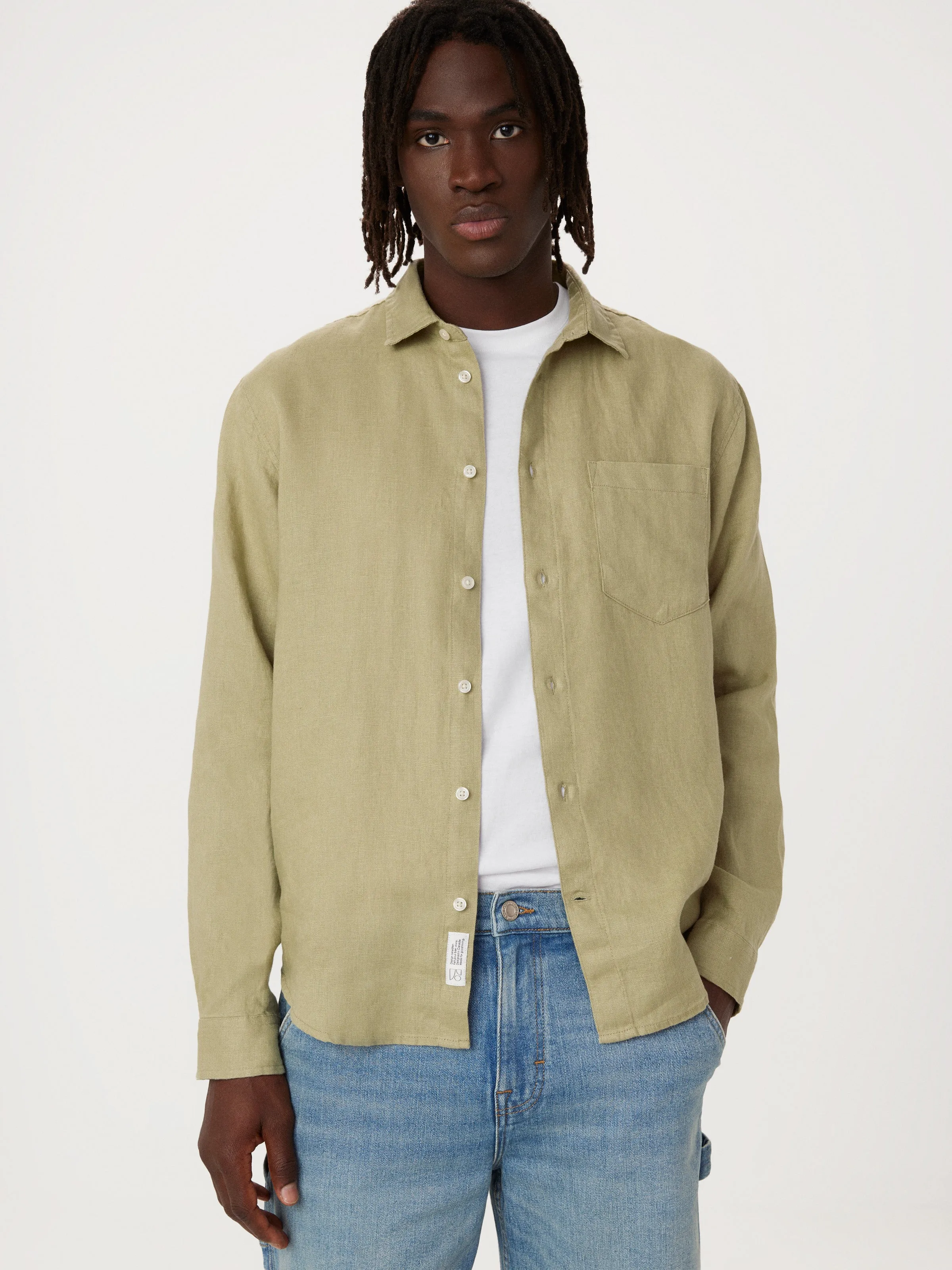 The Linen Shirt in Cardamom sold by Frank & Oak