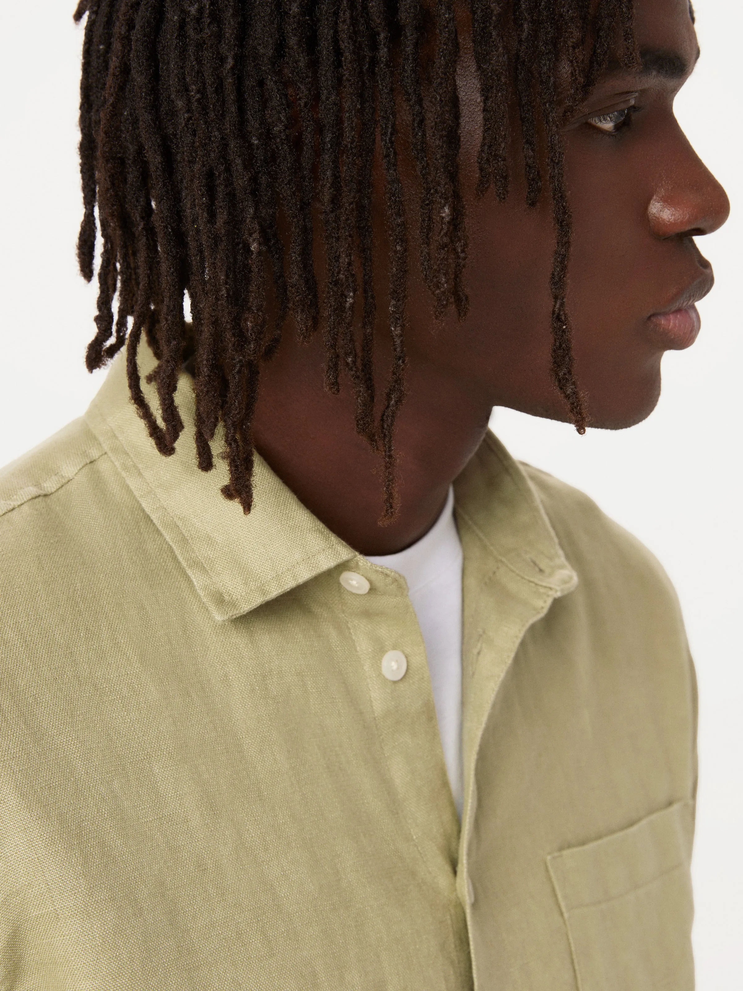 The Linen Shirt in Cardamom sold by Frank & Oak product image thumbnail 2