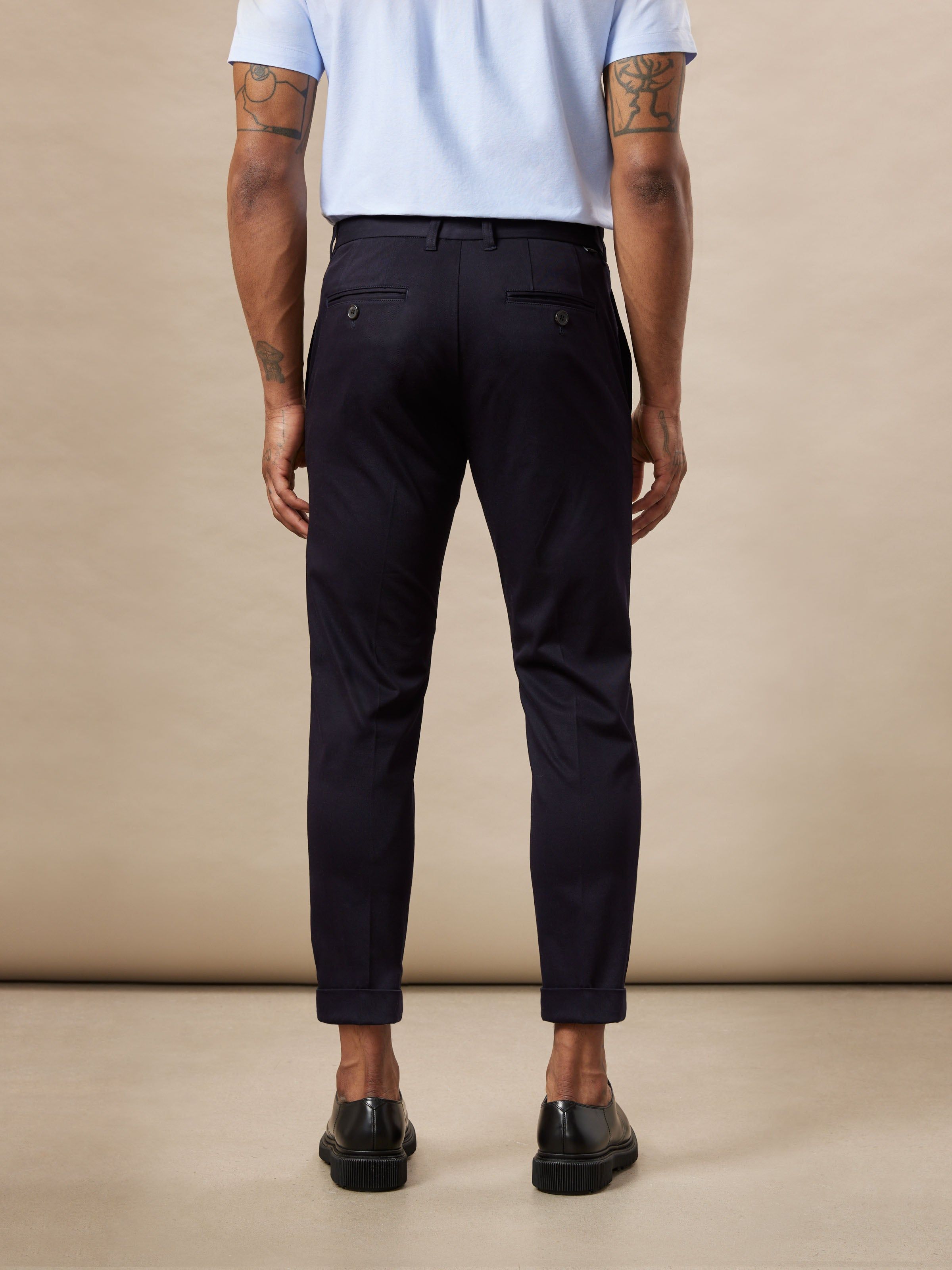 The Colin Tapered Fit Flex Pant in Navy sold by Frank & Oak product image thumbnail 3