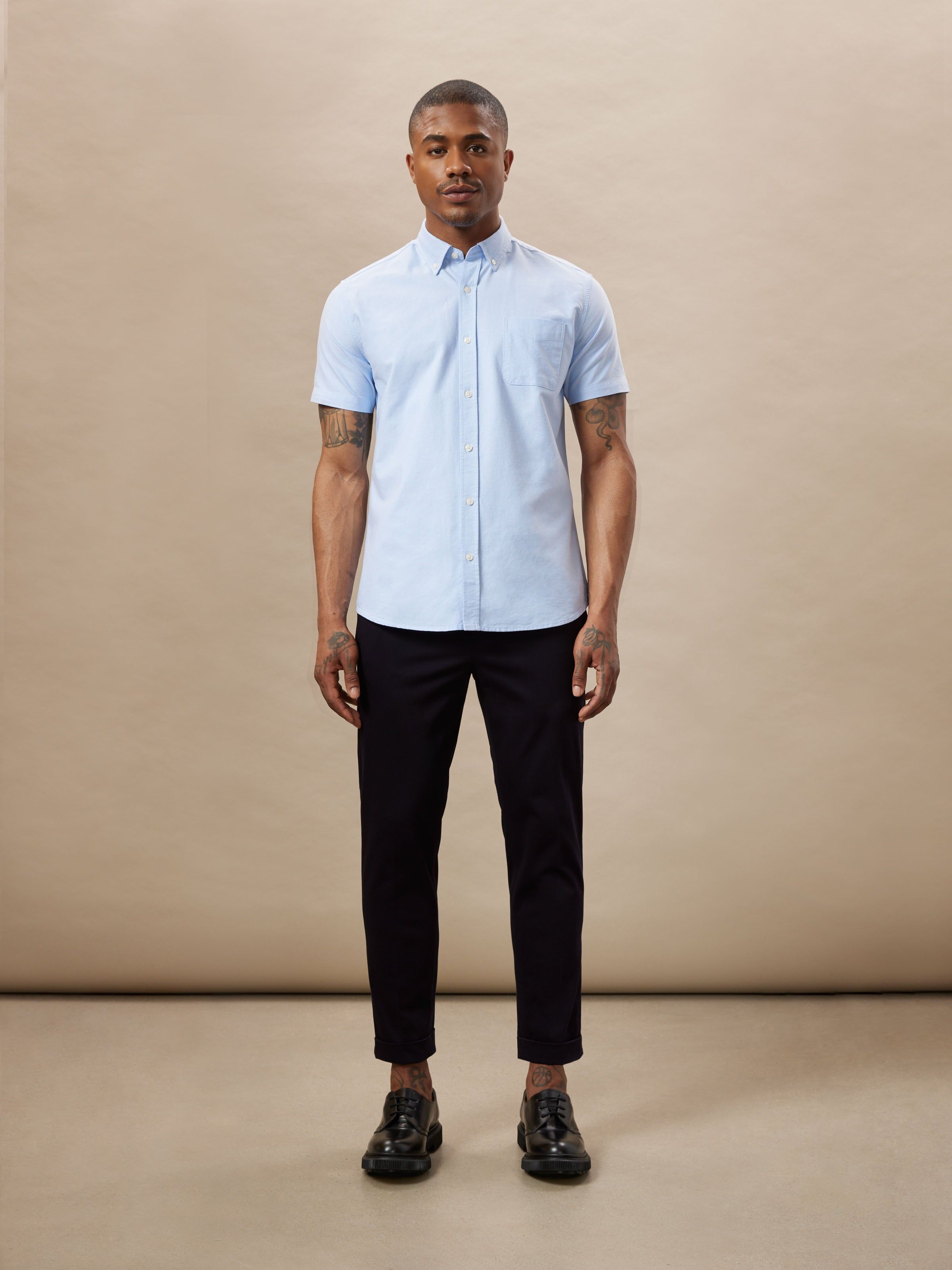 The Colin Tapered Fit Flex Pant in Navy sold by Frank & Oak product image thumbnail 2