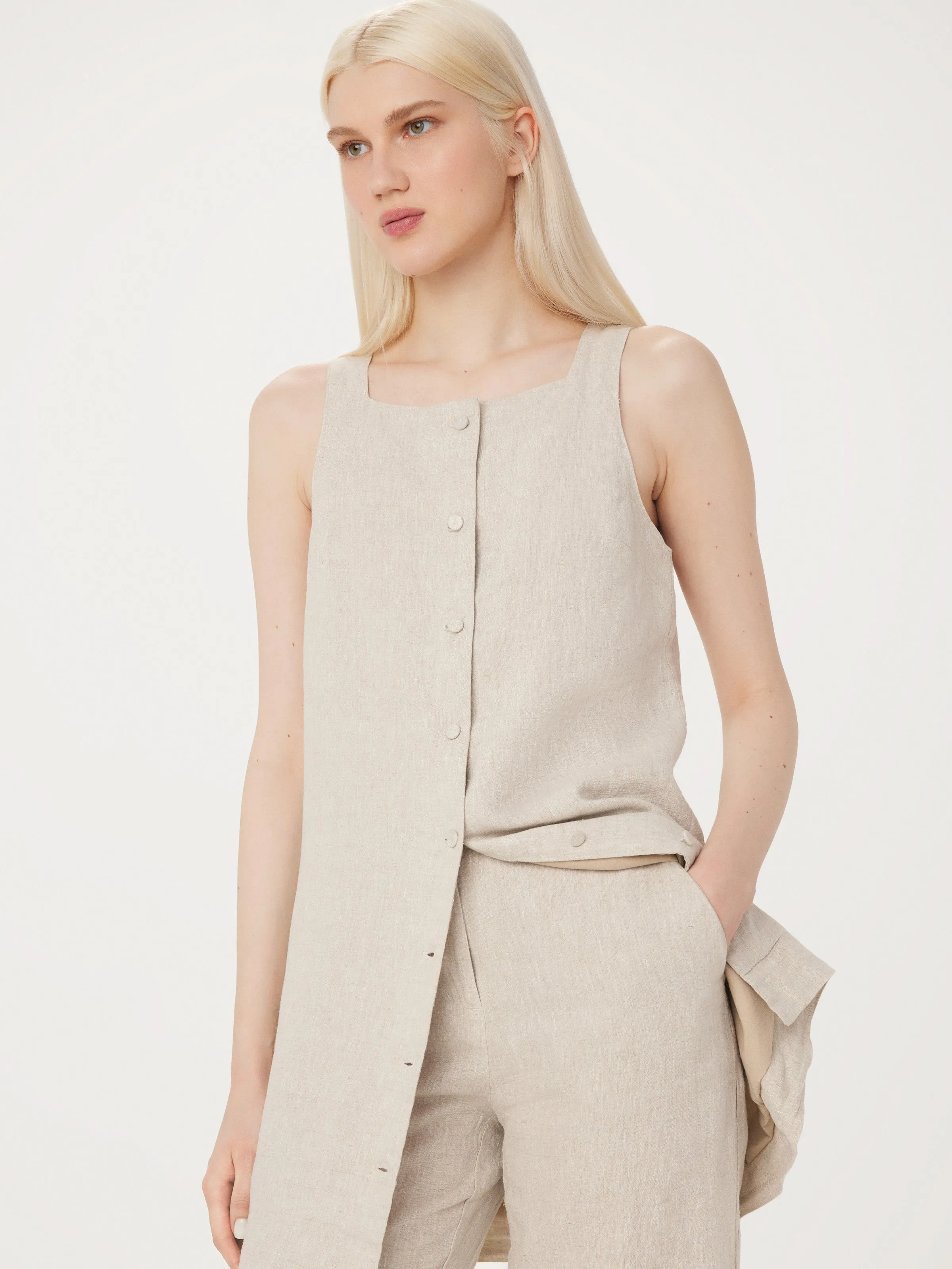 The Pinafore Linen Dress in Light Beige sold by Frank & Oak product image thumbnail 4