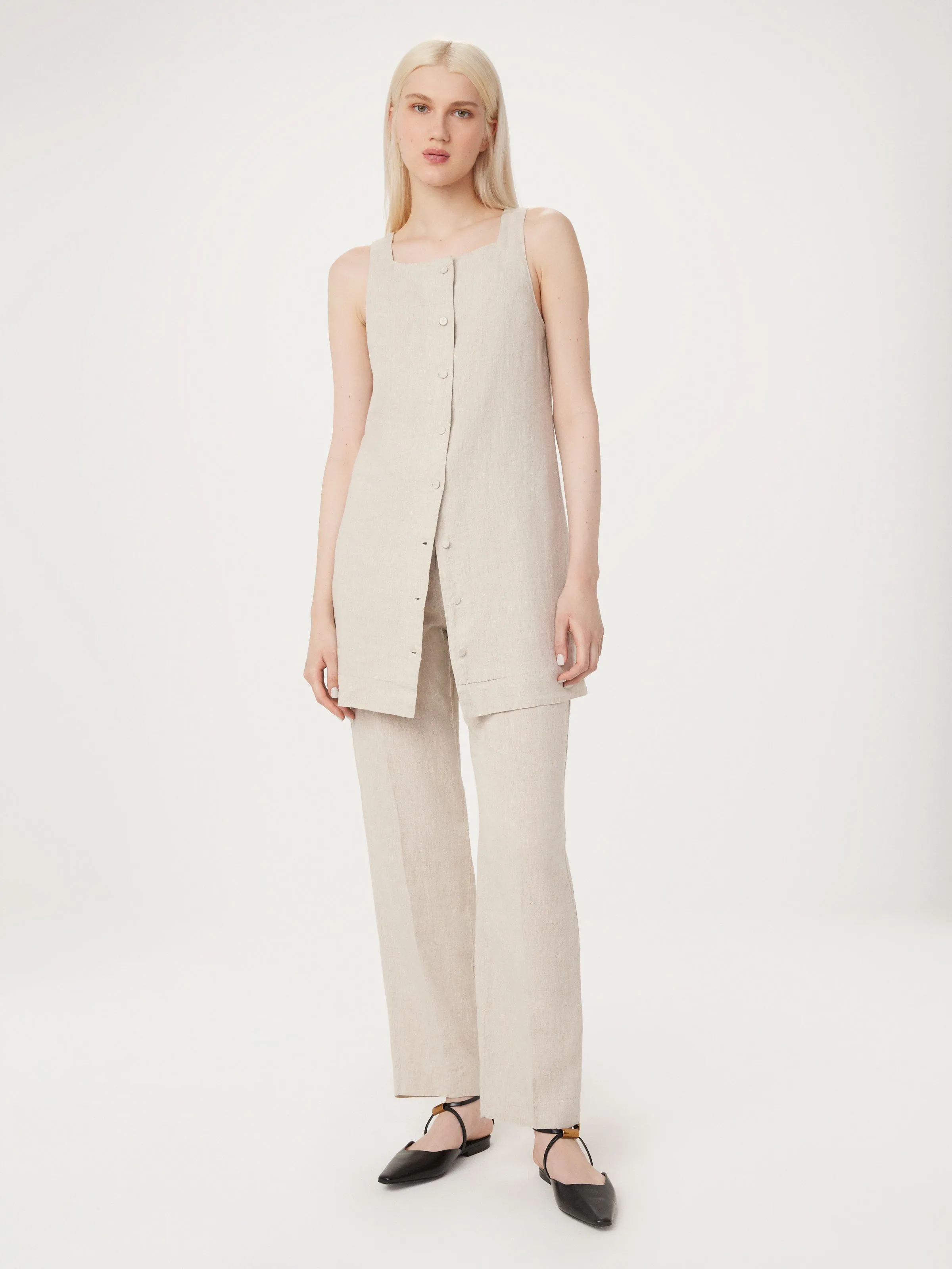 The Pinafore Linen Dress in Light Beige sold by Frank & Oak product image thumbnail 2