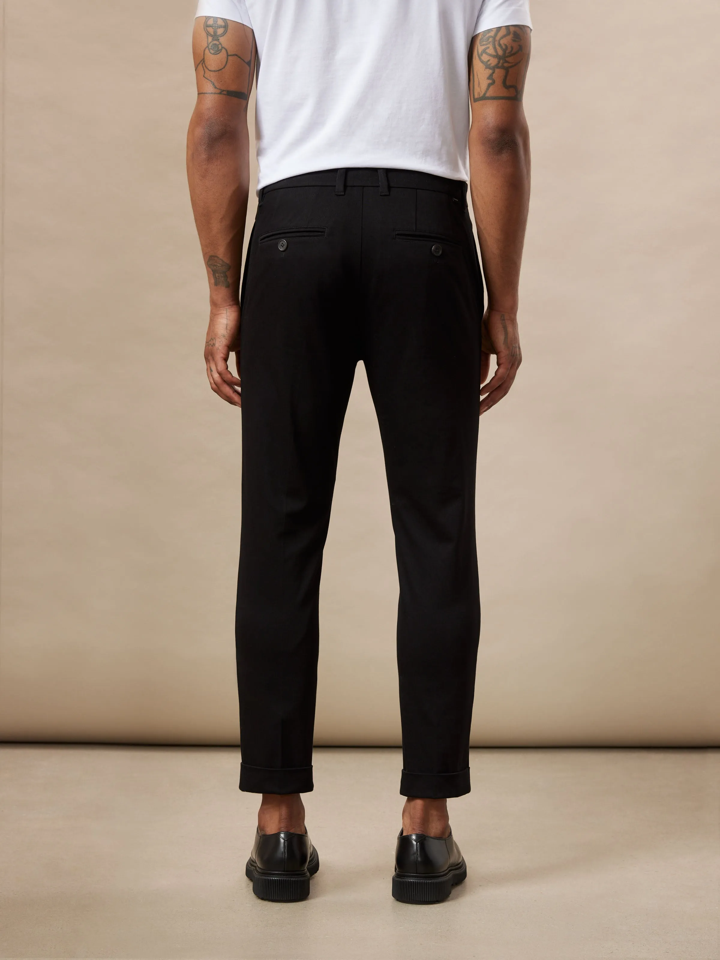 The Colin Tapered Flex Pant in Black sold by Frank & Oak product image thumbnail 3