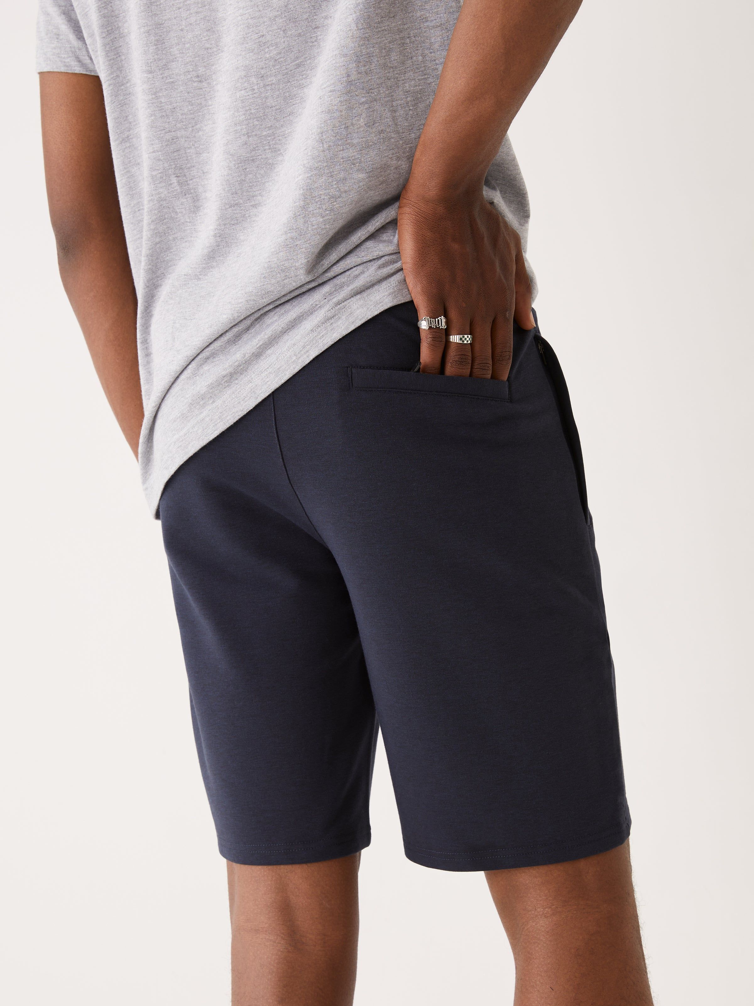 The Hybrid Sweatshort in Midnight Blue sold by Frank & Oak product image thumbnail 6