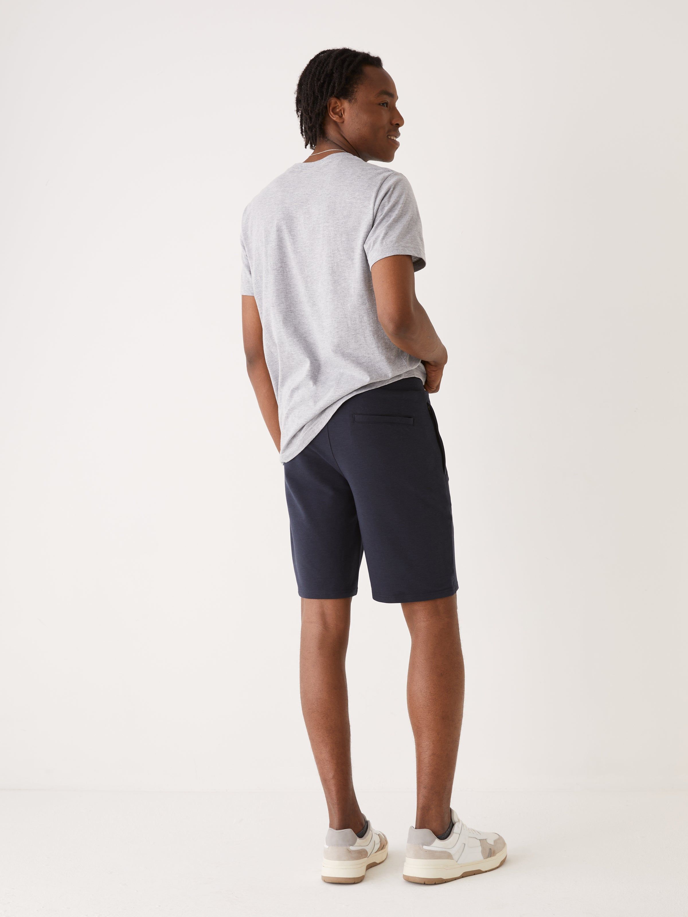 The Hybrid Sweatshort in Midnight Blue sold by Frank & Oak product image thumbnail 3