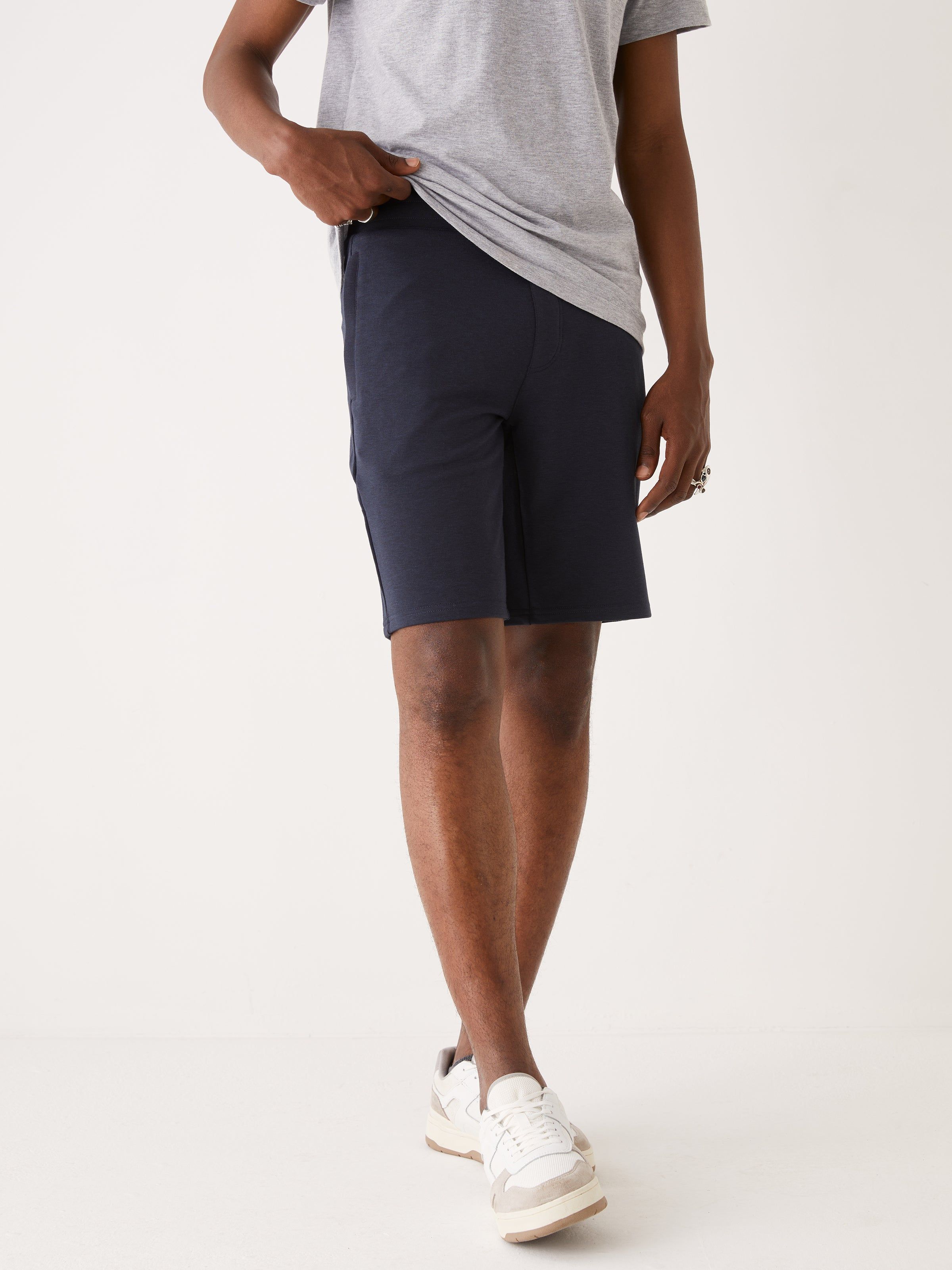 The Hybrid Sweatshort in Midnight Blue sold by Frank & Oak product image thumbnail 2