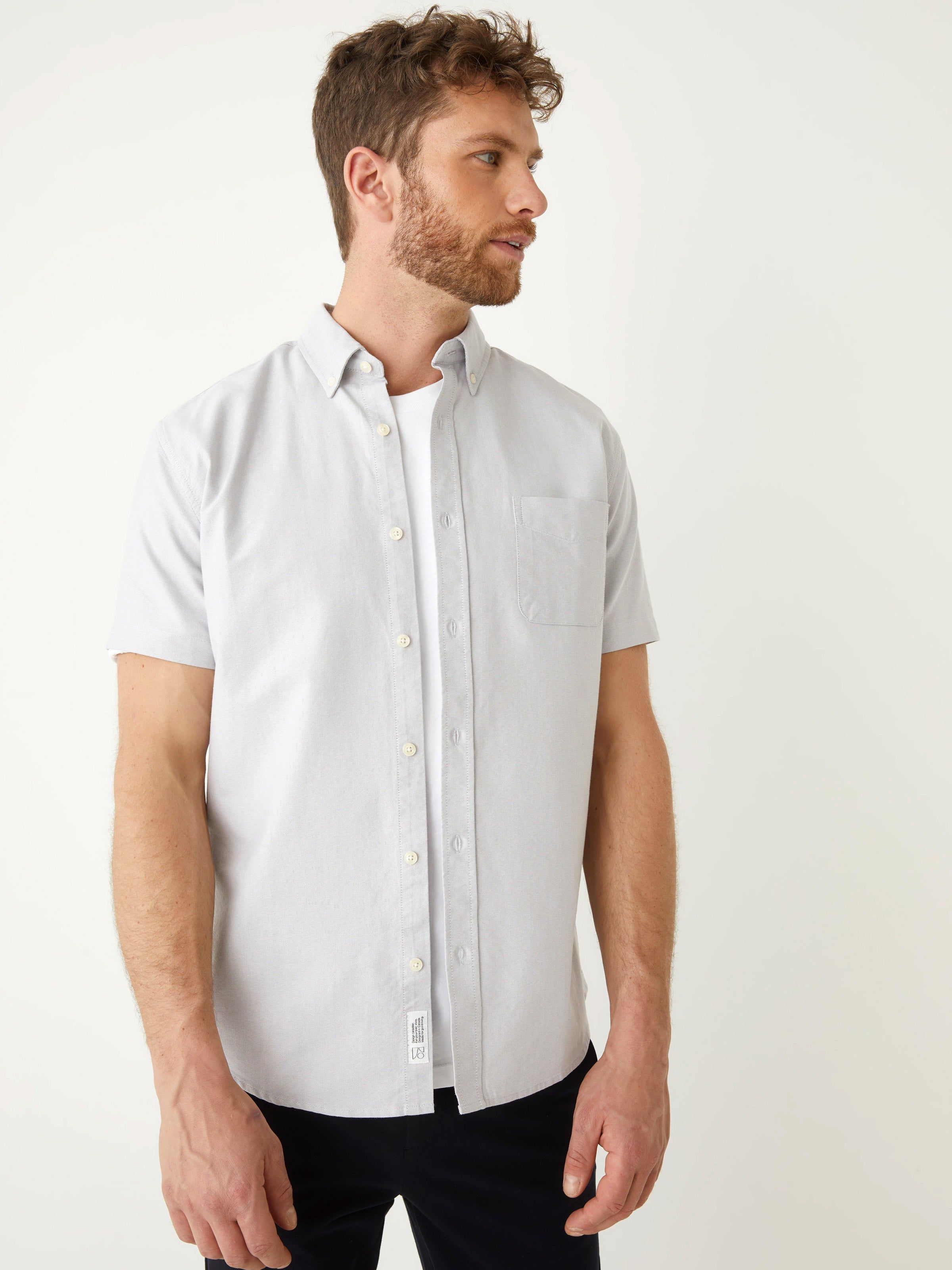 The Short-Sleeved Jasper Oxford Shirt in Grey sold by Frank & Oak product image thumbnail 2