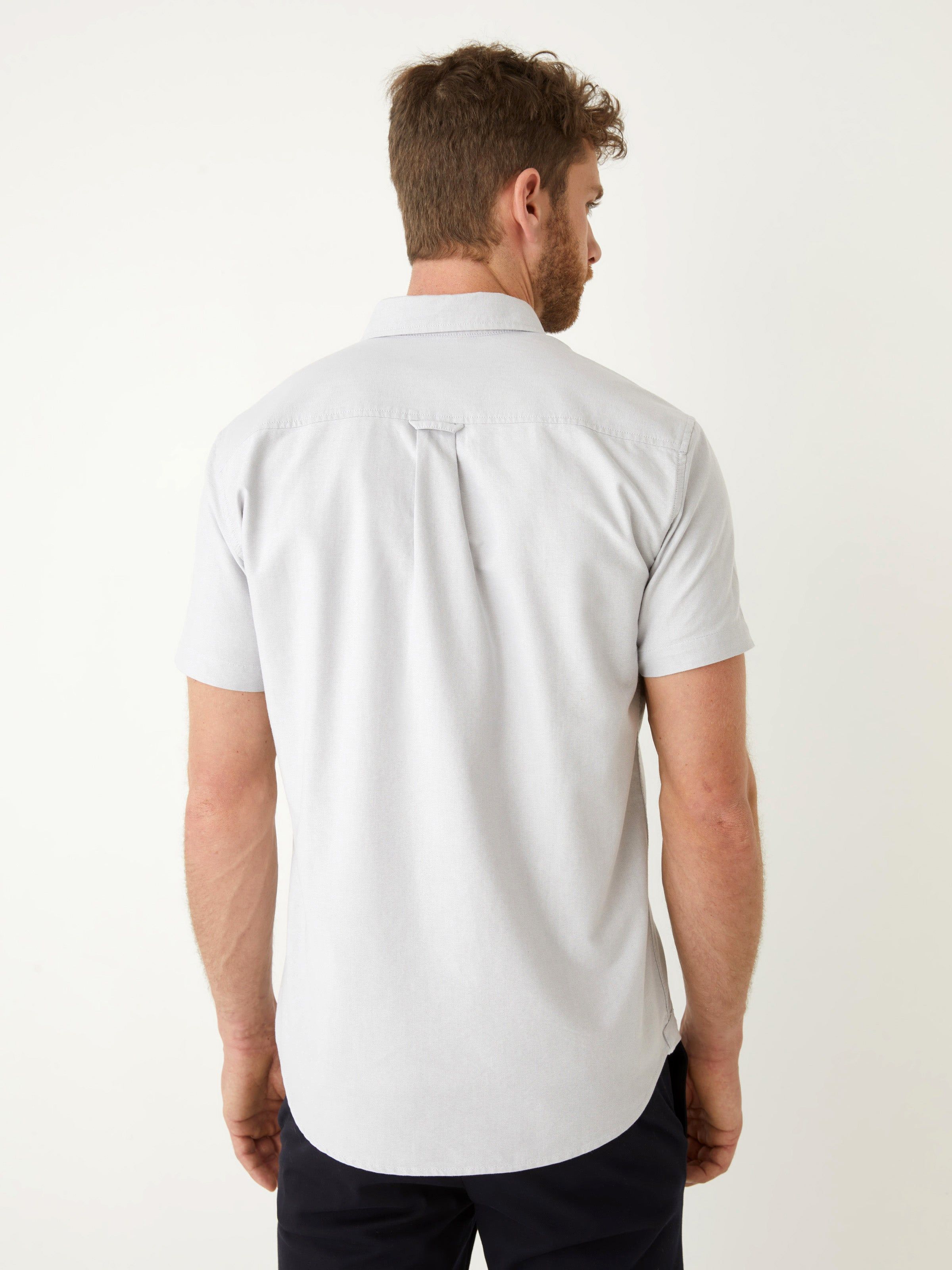 The Short-Sleeved Jasper Oxford Shirt in Grey sold by Frank & Oak product image thumbnail 3