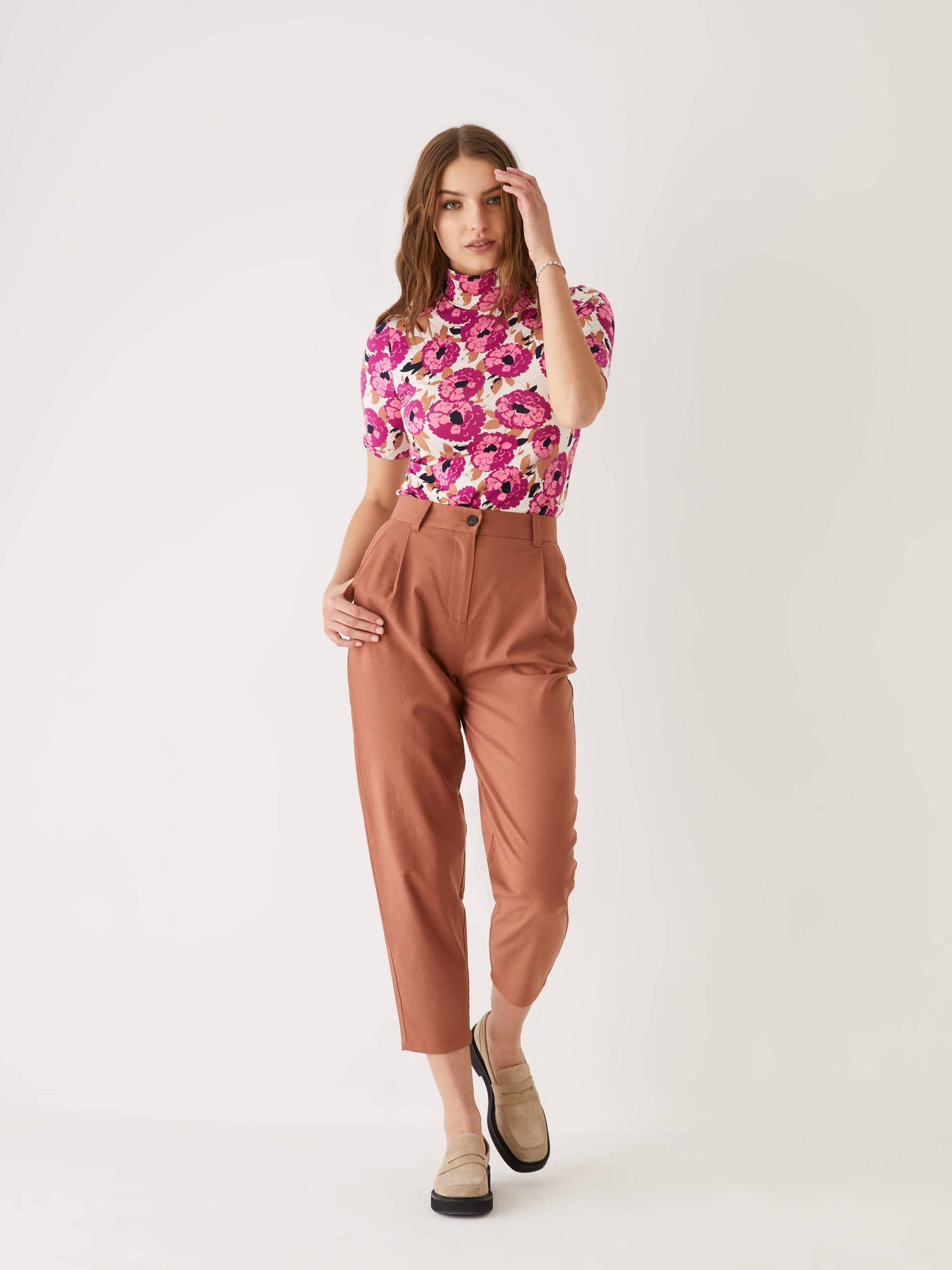 The Mockneck T-Shirt in Fuchsia sold by Frank & Oak product image thumbnail 2