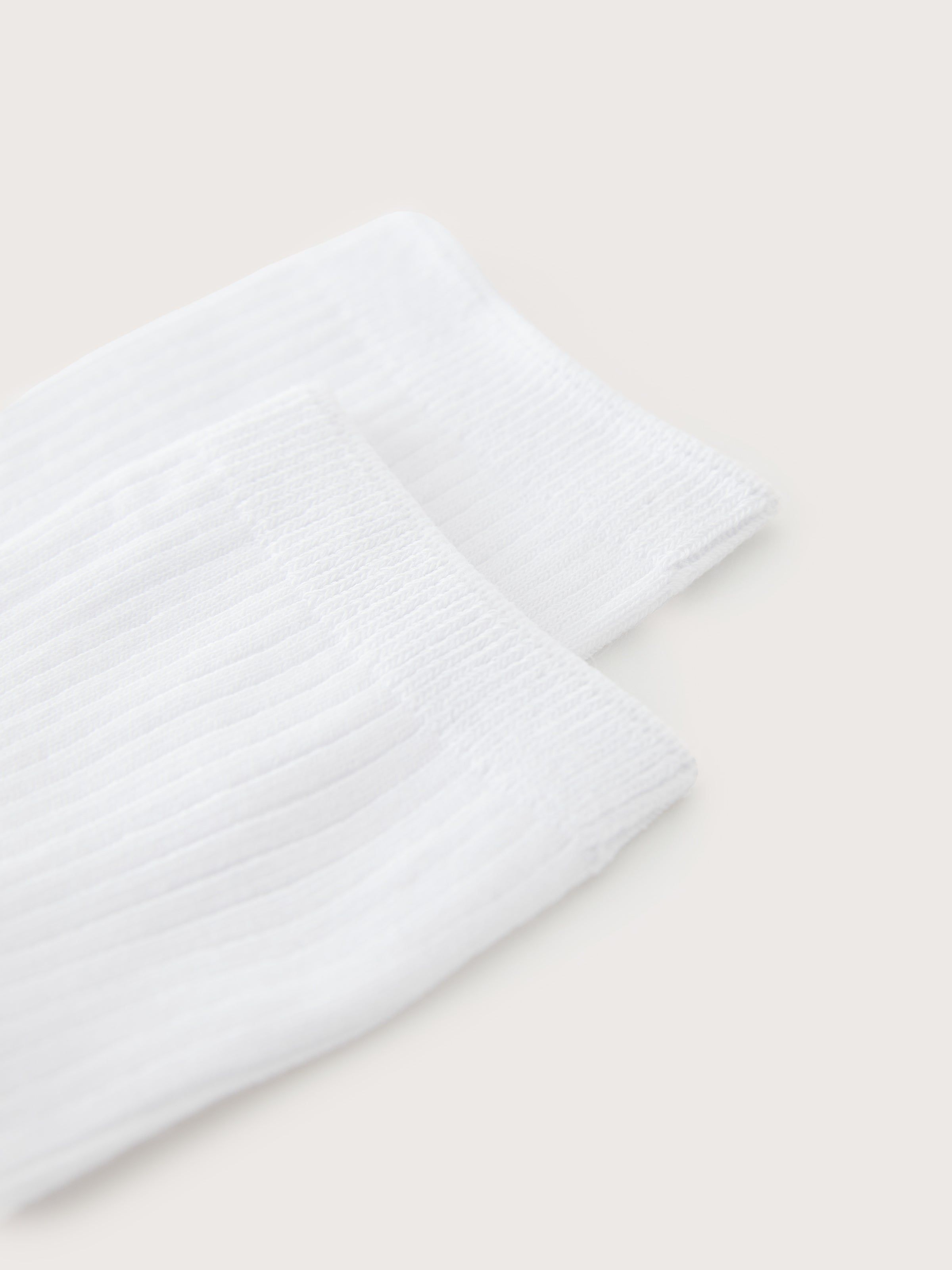 The Organic Cotton Ribbed Socks in White sold by Frank & Oak product image thumbnail 2