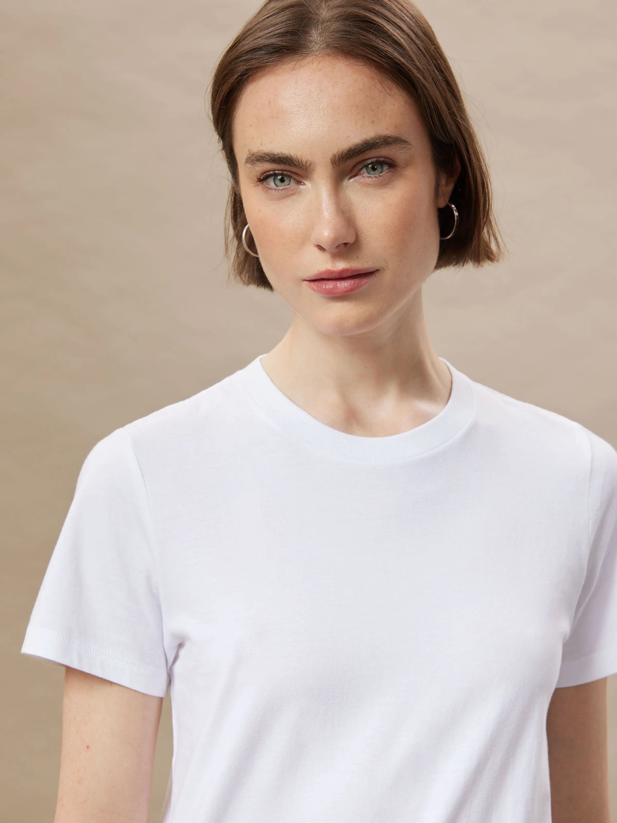 The Essential T-Shirt in Bright White sold by Frank & Oak product image thumbnail 2