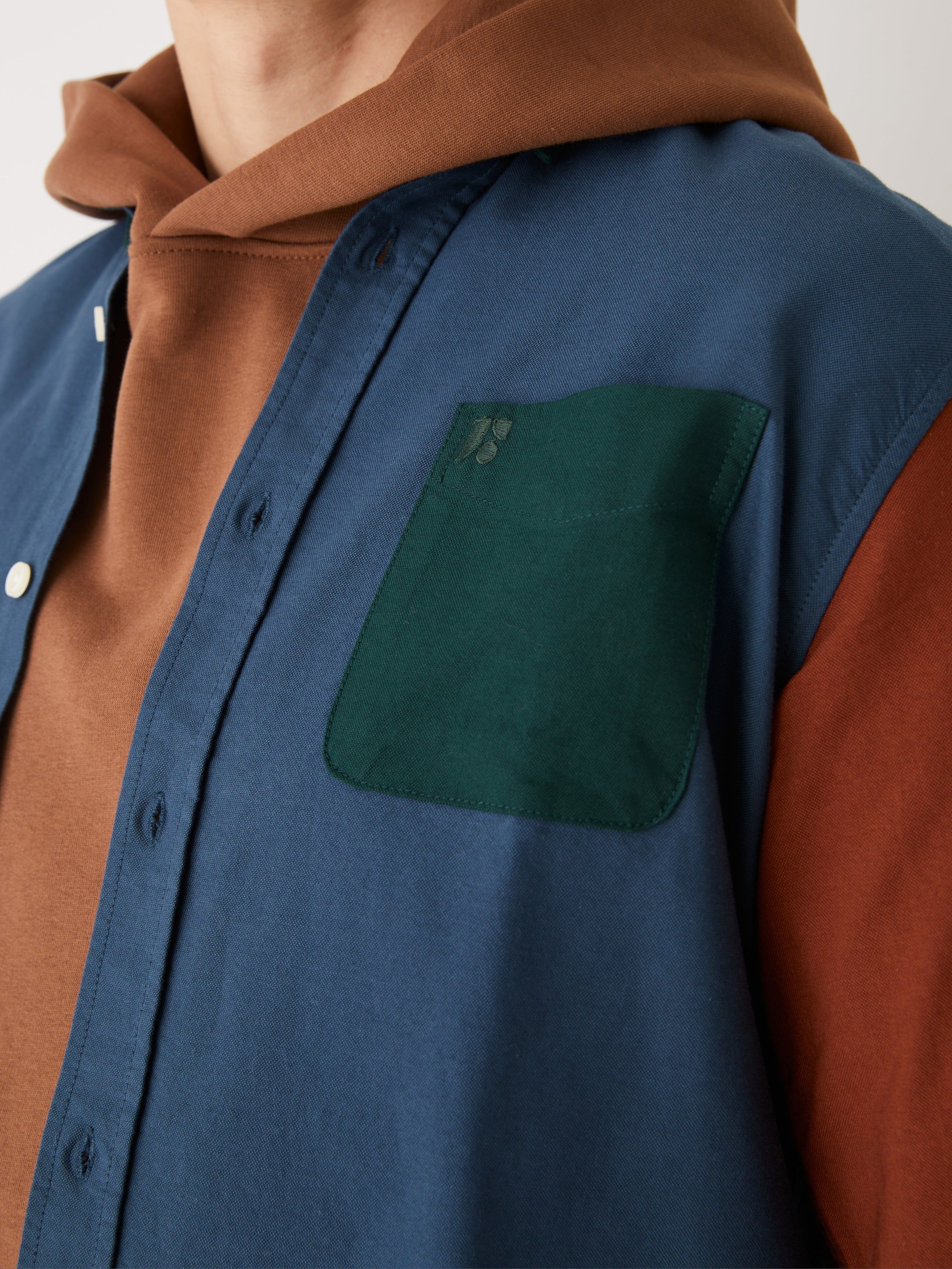 The Colour Block Jasper Oxford Shirt in Dark Blue sold by Frank & Oak product image thumbnail 2