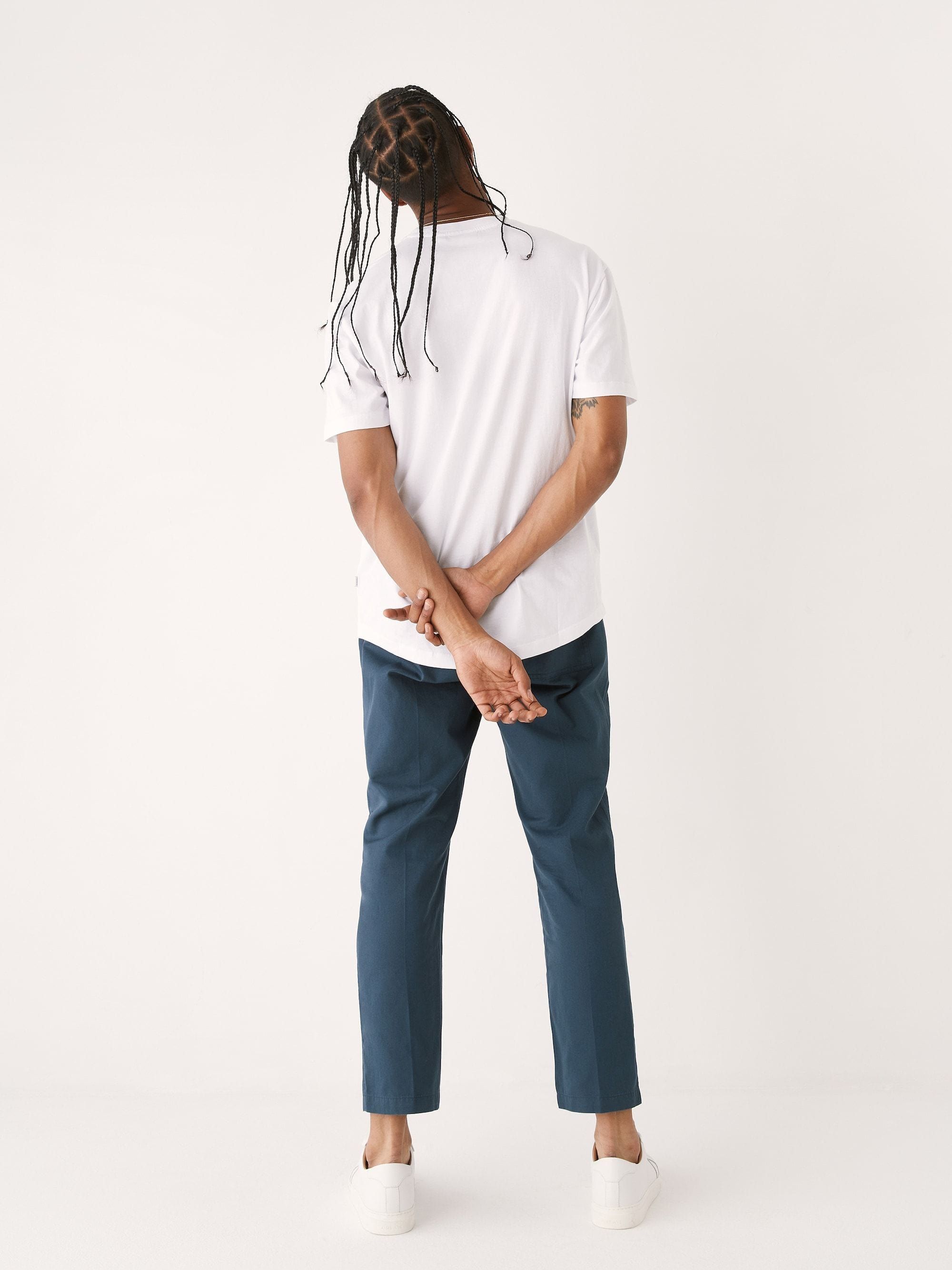 The Relaxed Arc Hem T-Shirt in Bright White sold by Frank & Oak product image thumbnail 4