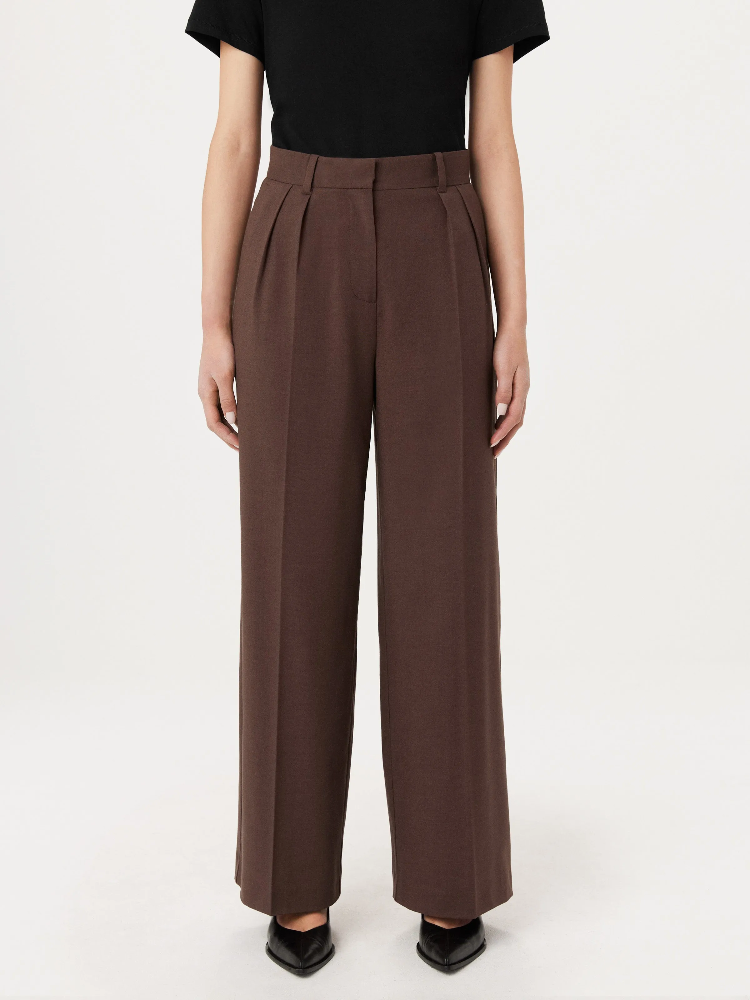 The Emma Ultra Wide Leg Pant in Dark Roast sold by Frank & Oak product image thumbnail 3