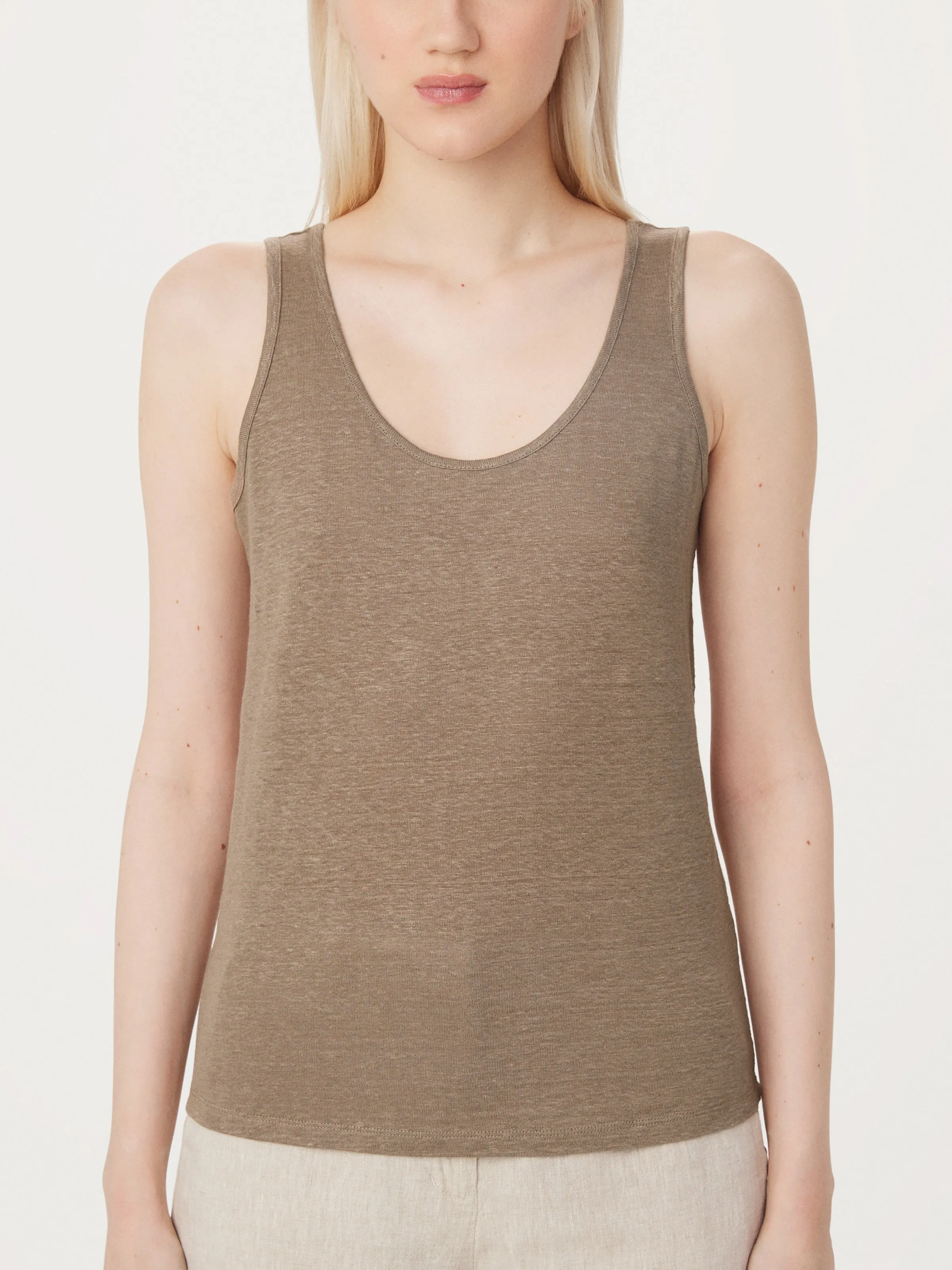 The Linen Tank in Taupe sold by Frank & Oak product image thumbnail 3