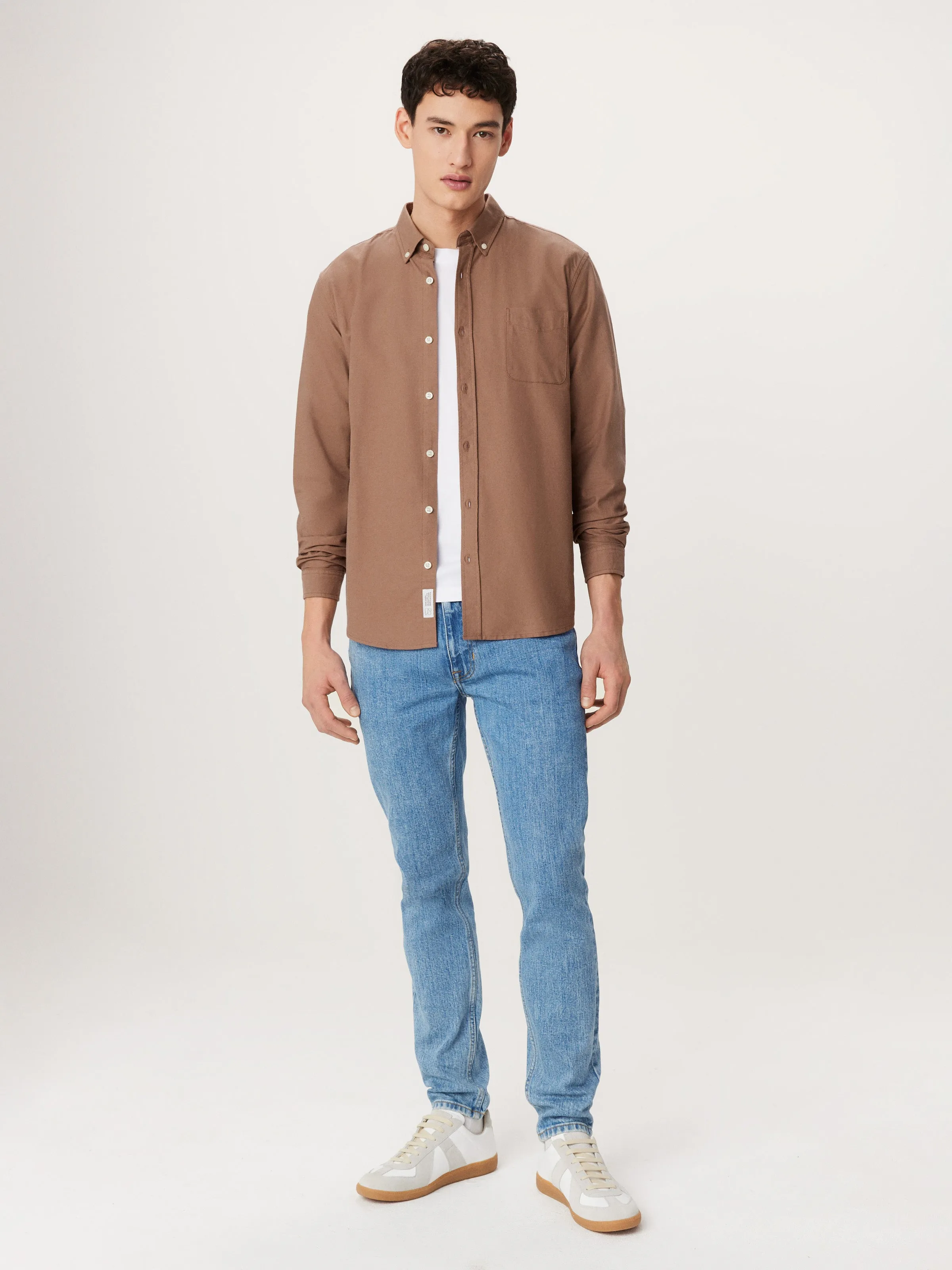 The Jasper Oxford Shirt in Walnut sold by Frank & Oak product image thumbnail 3