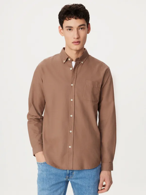 The Jasper Oxford Shirt in Walnut sold by Frank & Oak