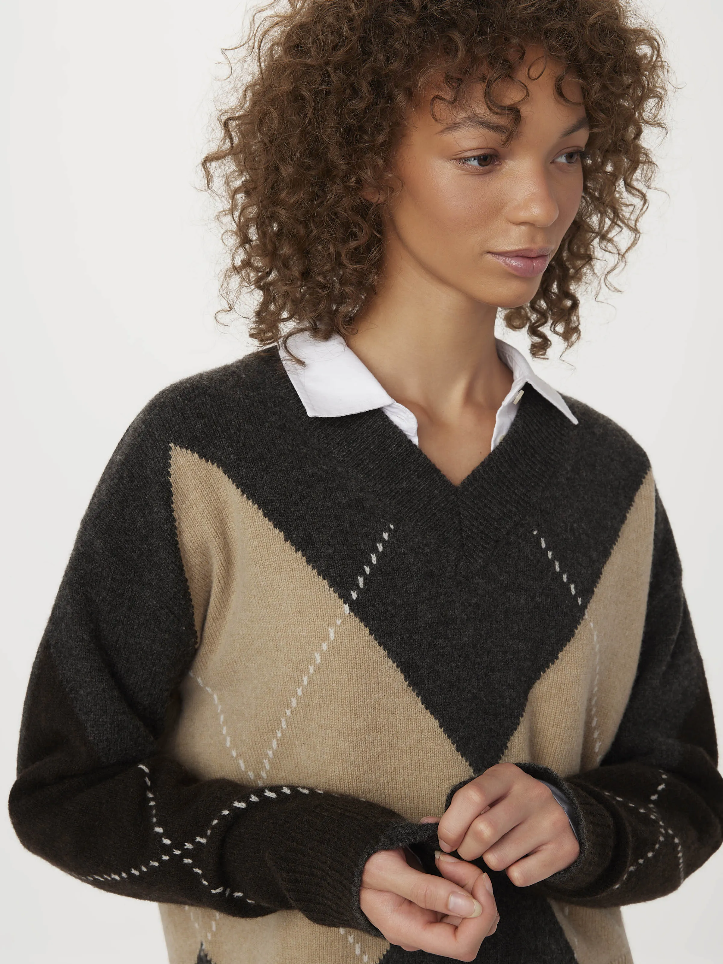The Yak Wool V Neck Sweater in Charcoal Grey sold by Frank & Oak product image thumbnail 4