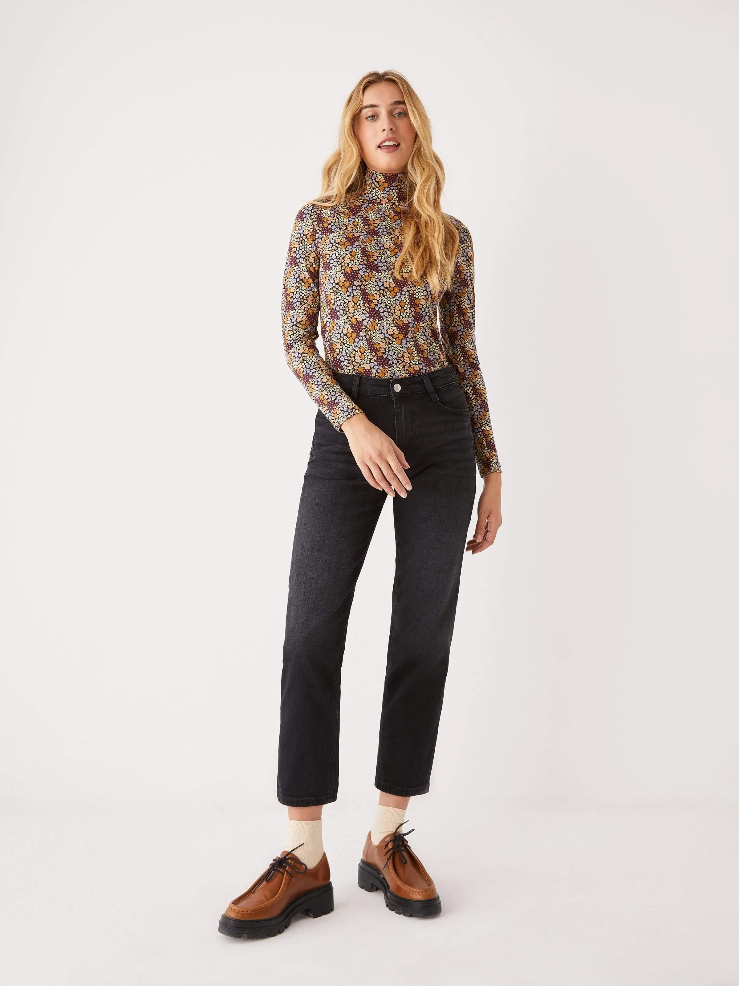 The Cyndi Straight Jean in Black sold by Frank & Oak product image thumbnail 2