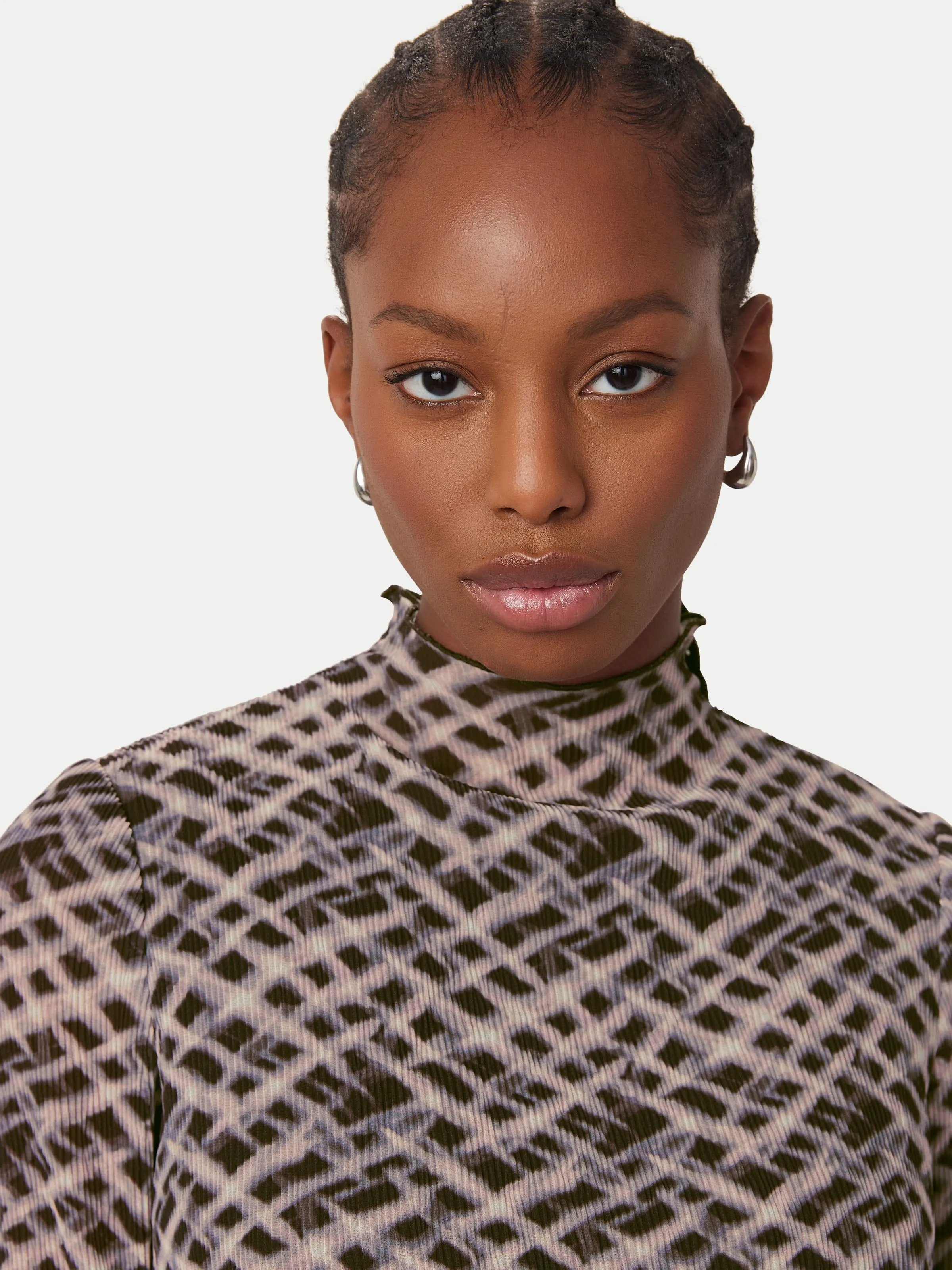 The Textured Long Sleeve Dress in Dark Chocolate sold by Frank & Oak product image thumbnail 2