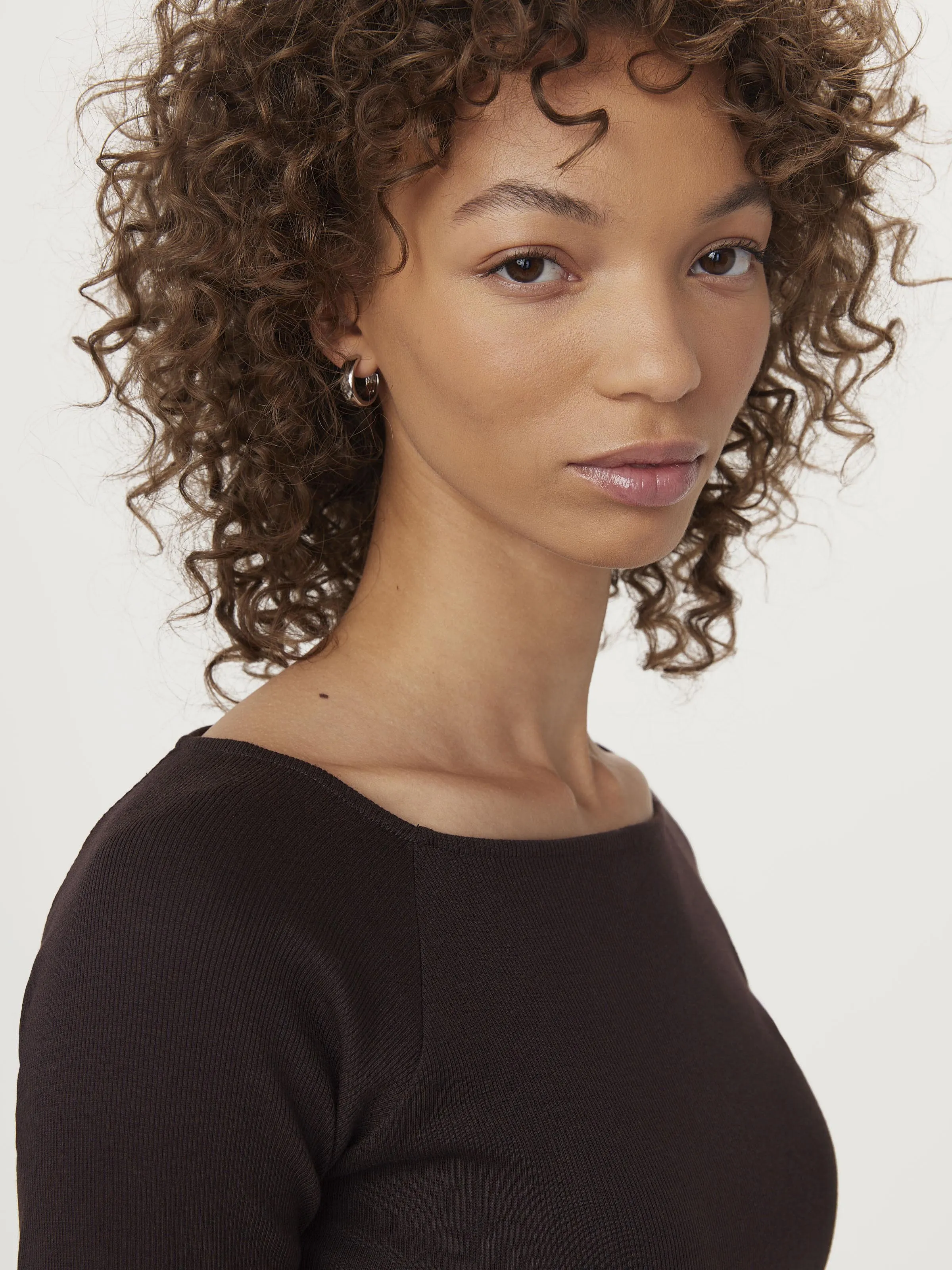 The Open Neck Long Sleeve T-Shirt in Dark Chocolate sold by Frank & Oak product image thumbnail 2