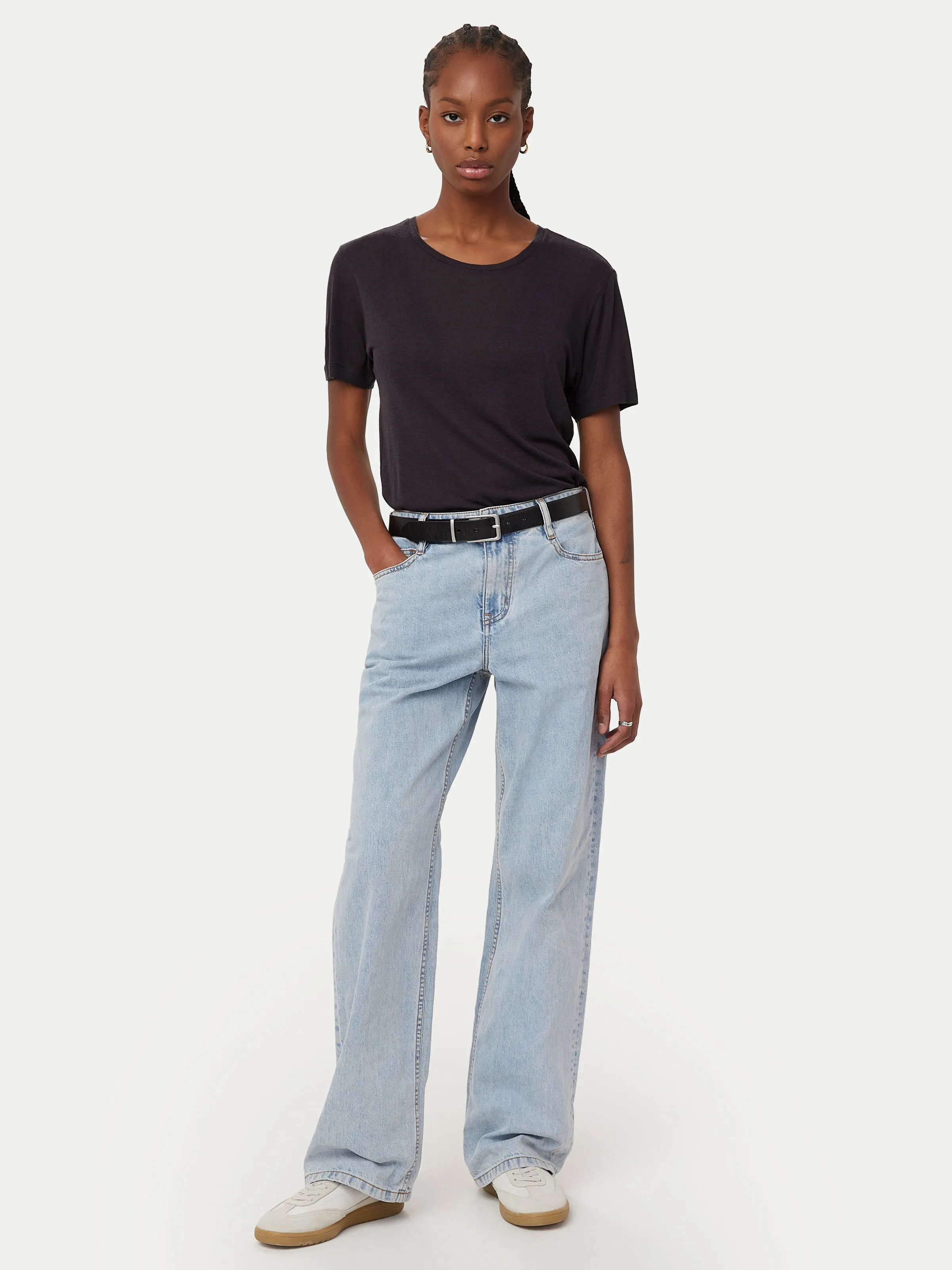 The Fluid T-Shirt in Dark Grey sold by Frank & Oak