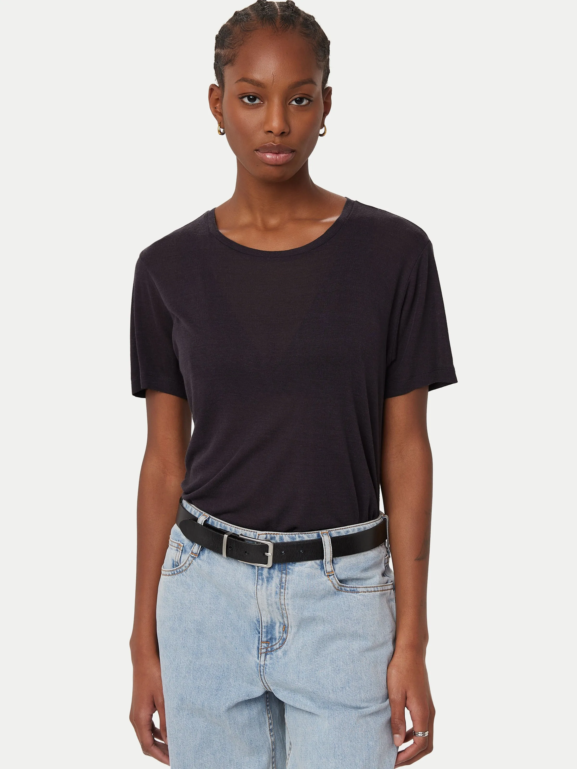 The Fluid T-Shirt in Dark Grey sold by Frank & Oak product image thumbnail 2