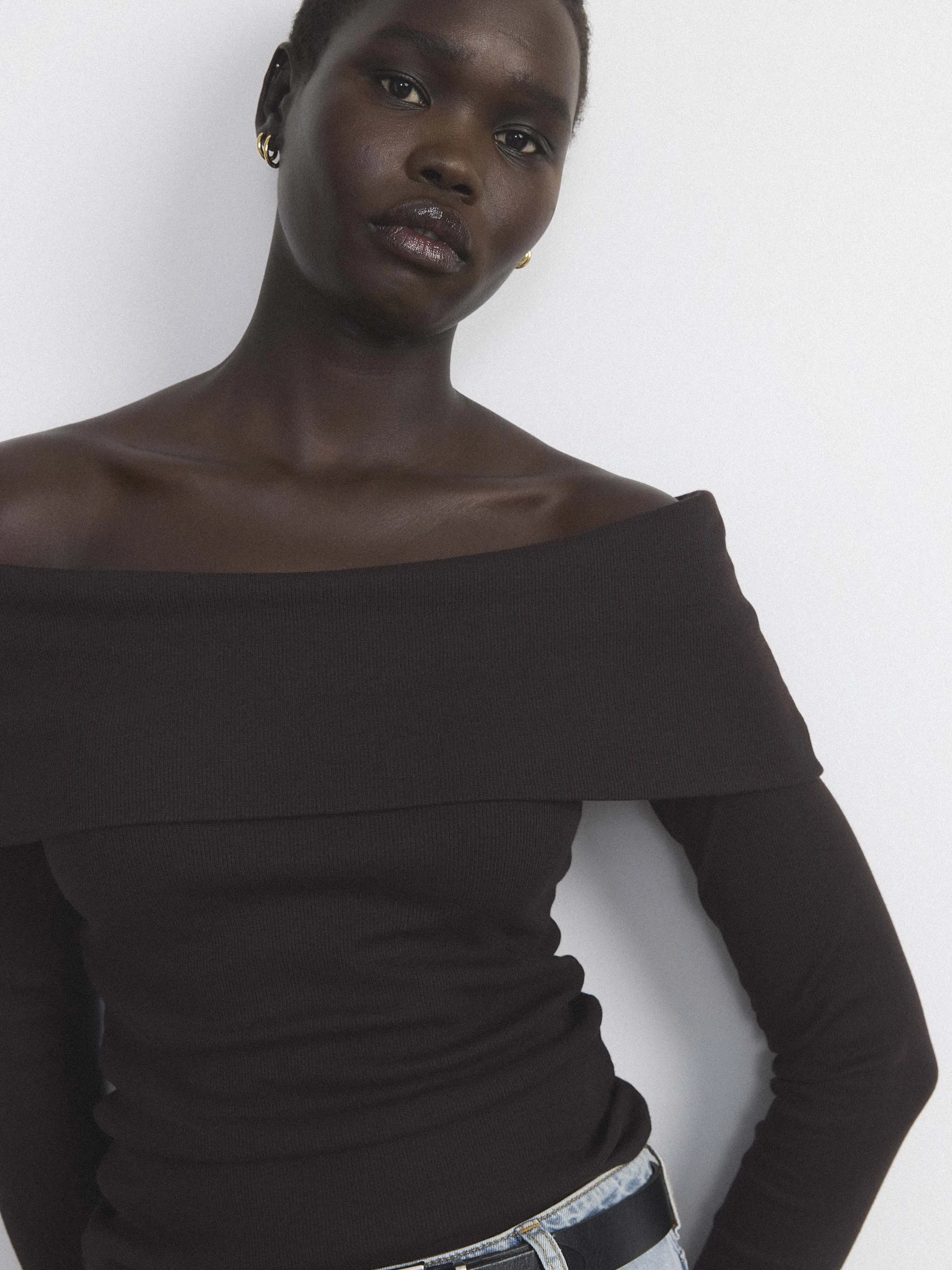 The Off Shoulder Top in Espresso sold by Frank & Oak product image thumbnail 2