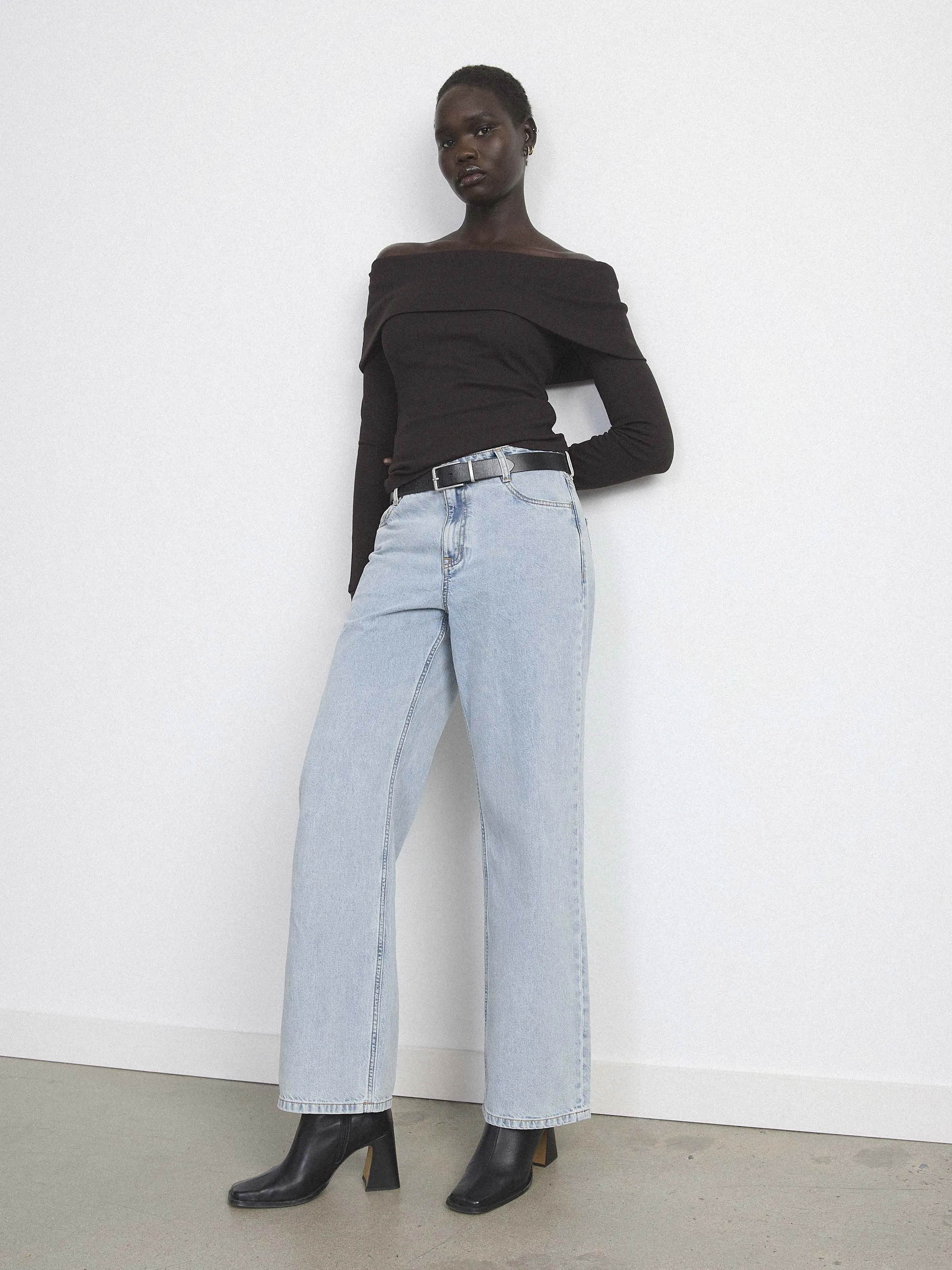 The Off Shoulder Top in Espresso sold by Frank & Oak product image thumbnail 4