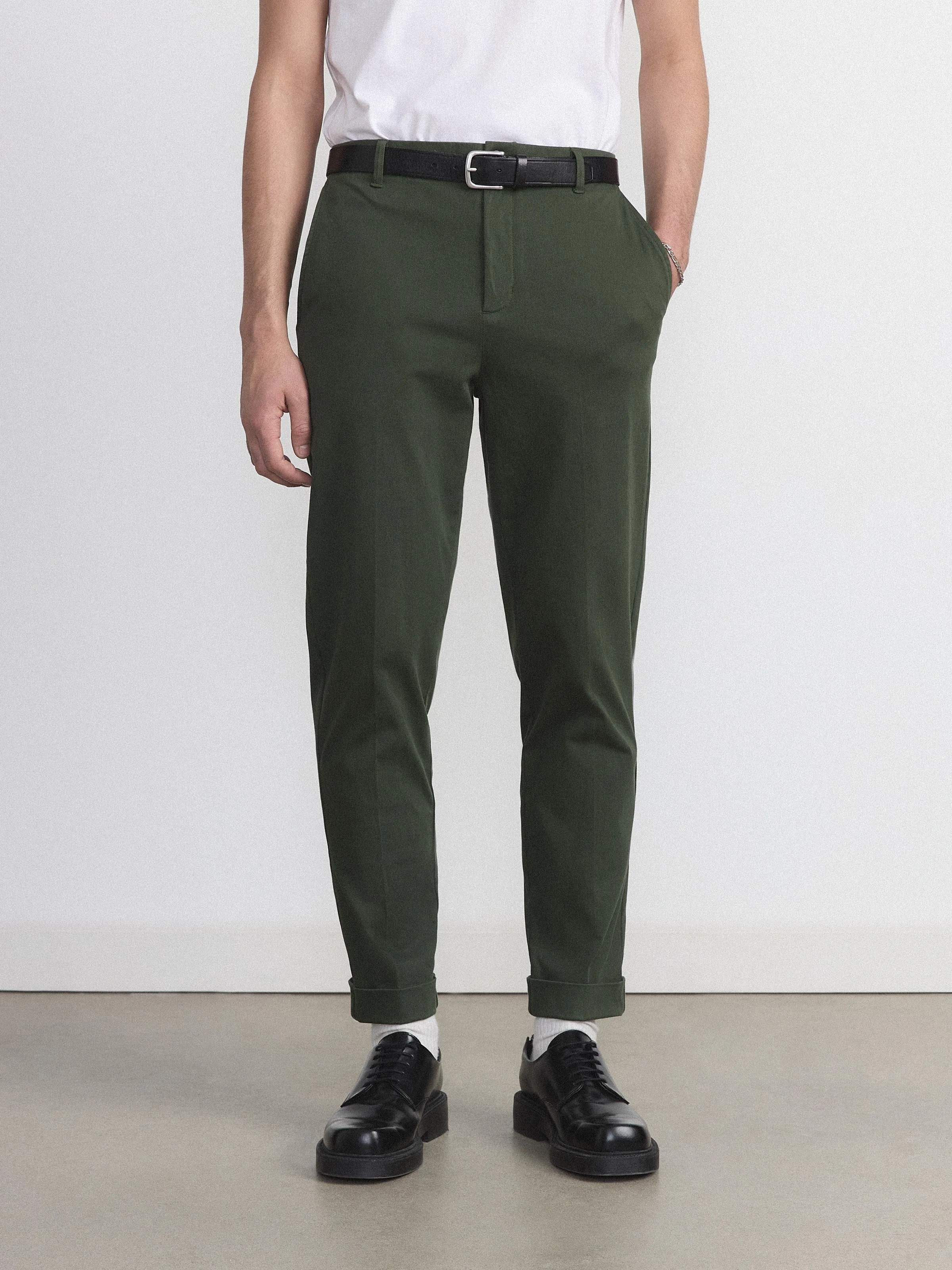 The Flex Colin Chino Pant in Deep Green sold by Frank & Oak product image thumbnail 2