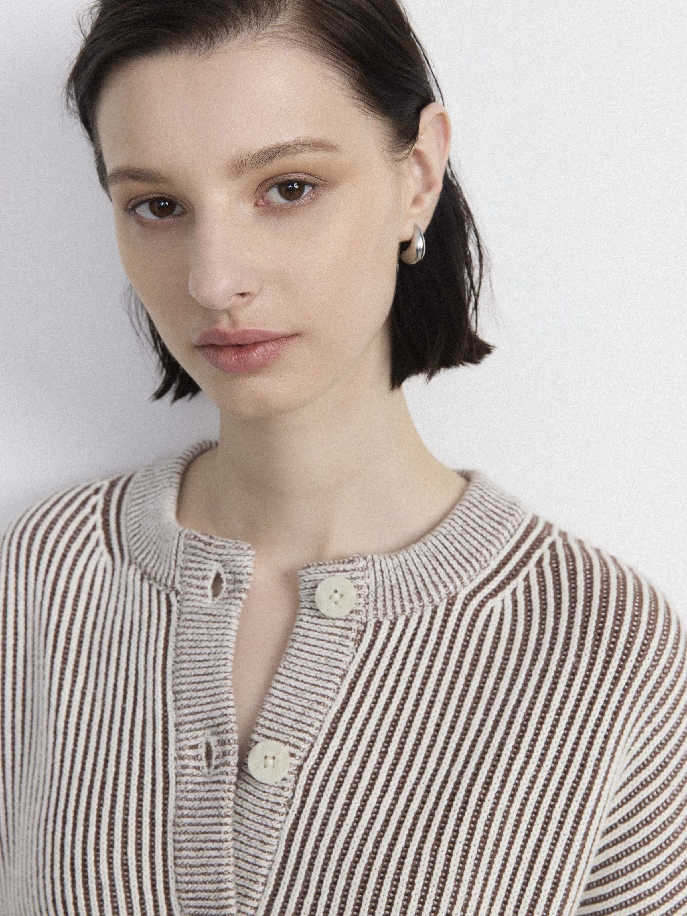 The Bubble Sleeve Cardigan in Cream sold by Frank & Oak product image thumbnail 4