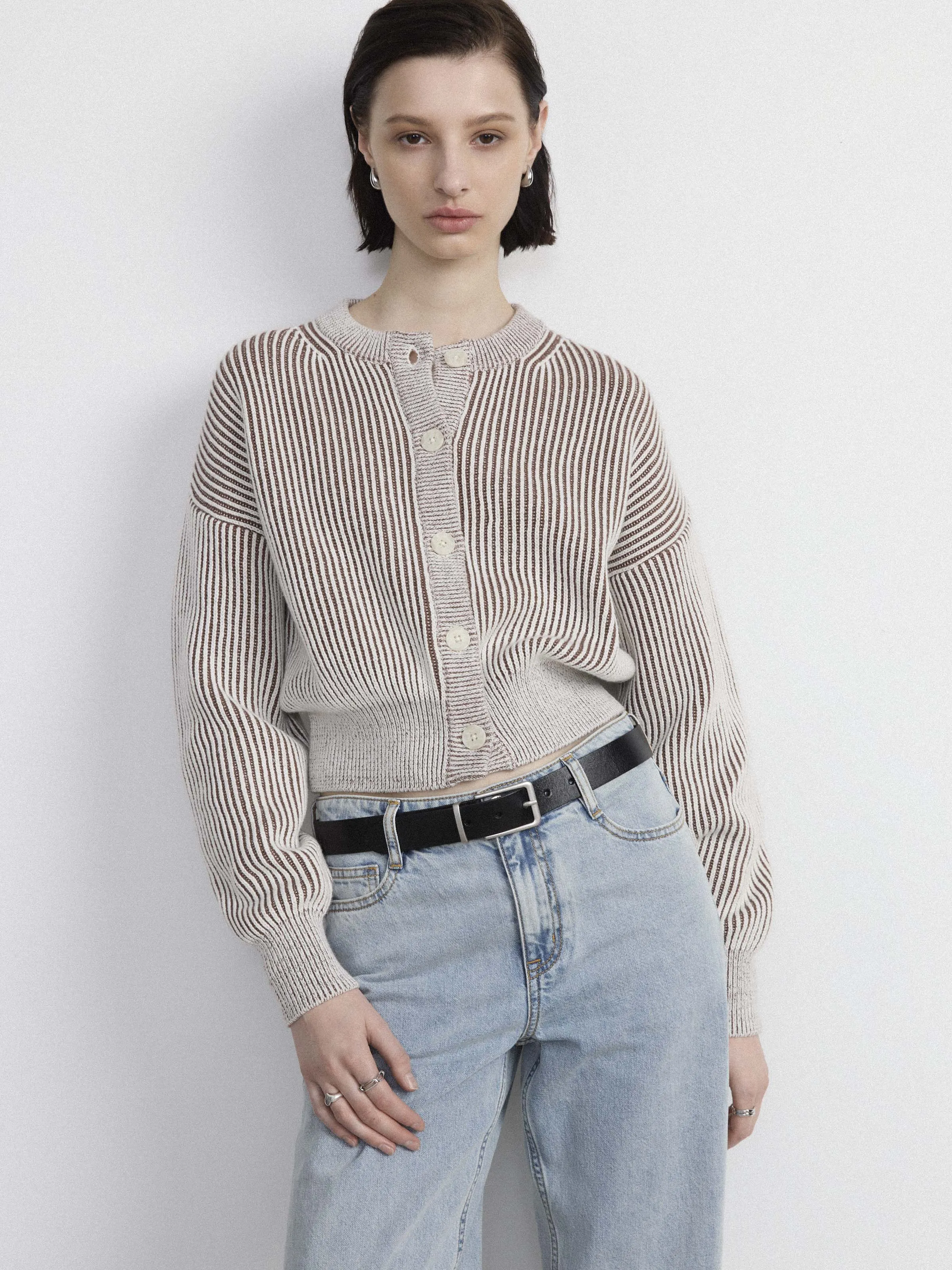 The Bubble Sleeve Cardigan in Cream sold by Frank & Oak product image thumbnail 2