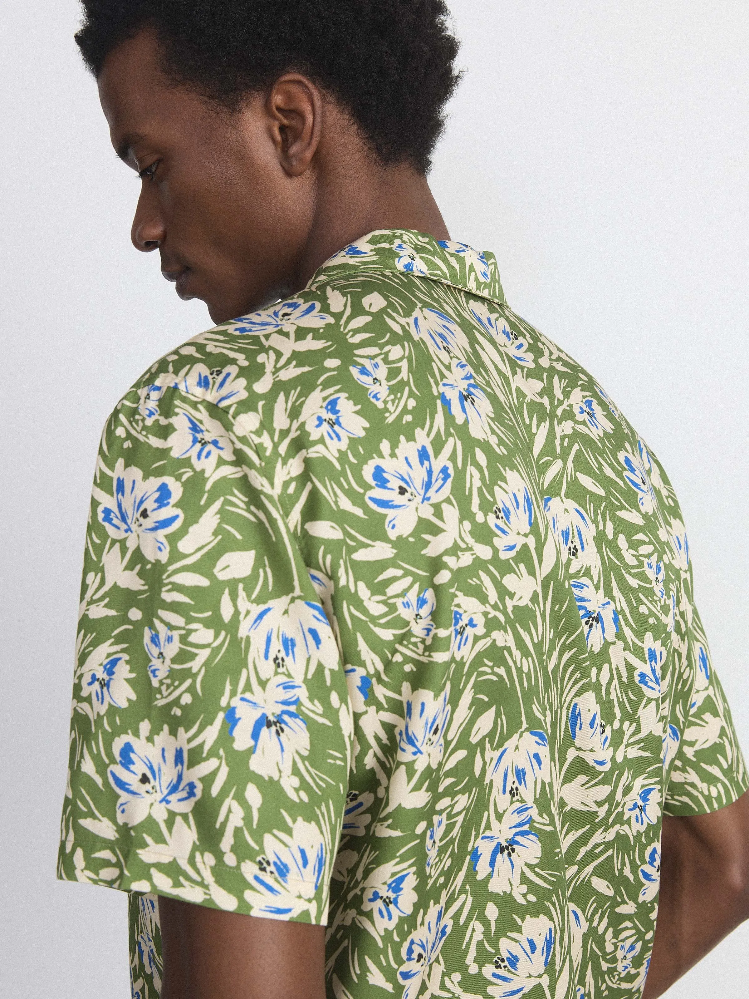 The Floral Camp Collar Shirt in Green sold by Frank & Oak product image thumbnail 4