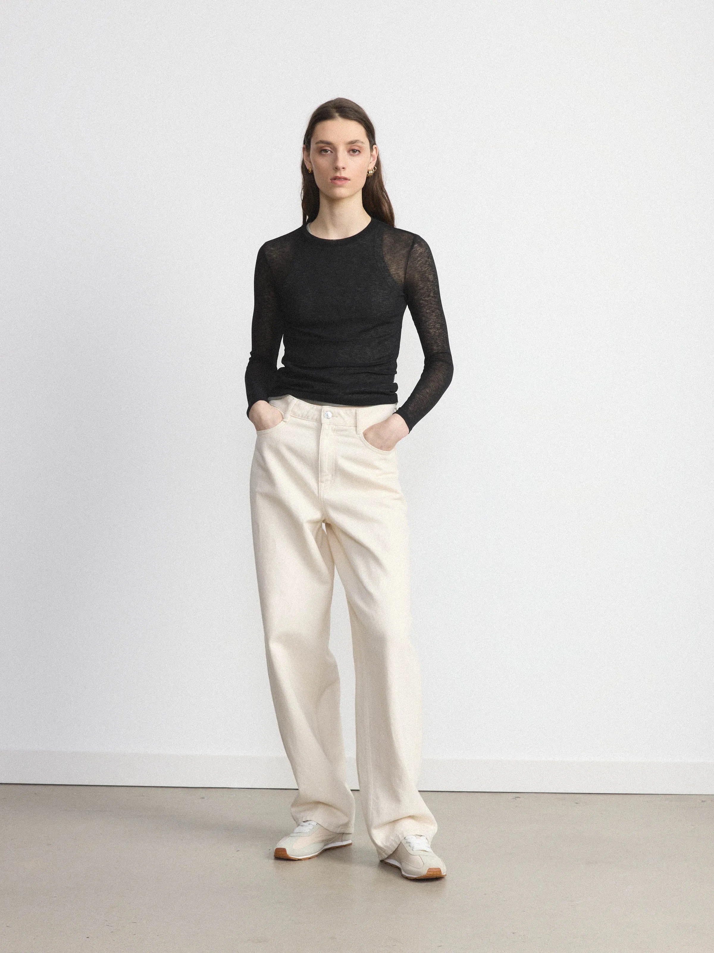 The Ellie Undyed Baggy Jean in Natural White sold by Frank & Oak product image thumbnail 2