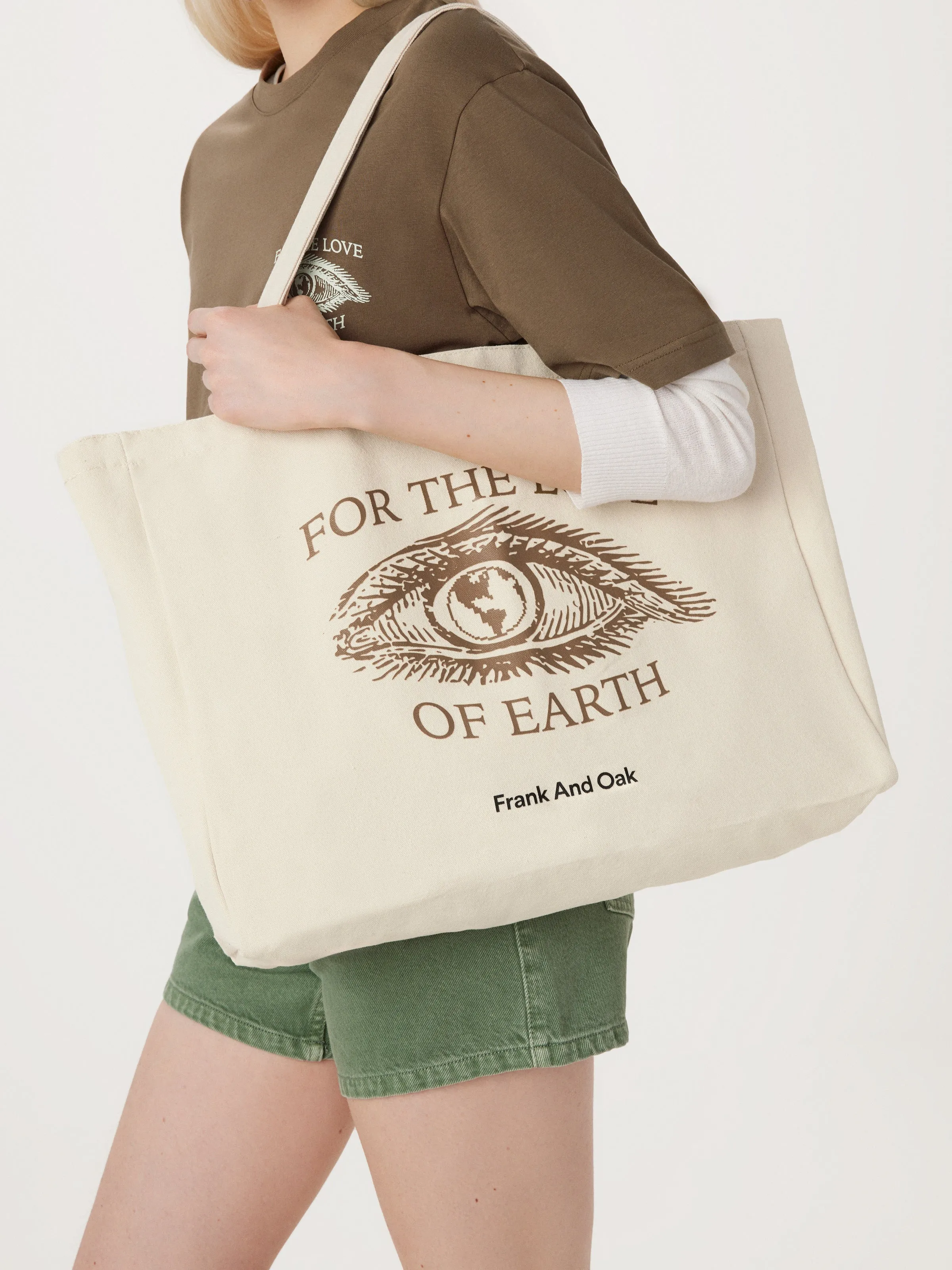 The Earth Day Tote in Natural Light sold by Frank & Oak product image thumbnail 3