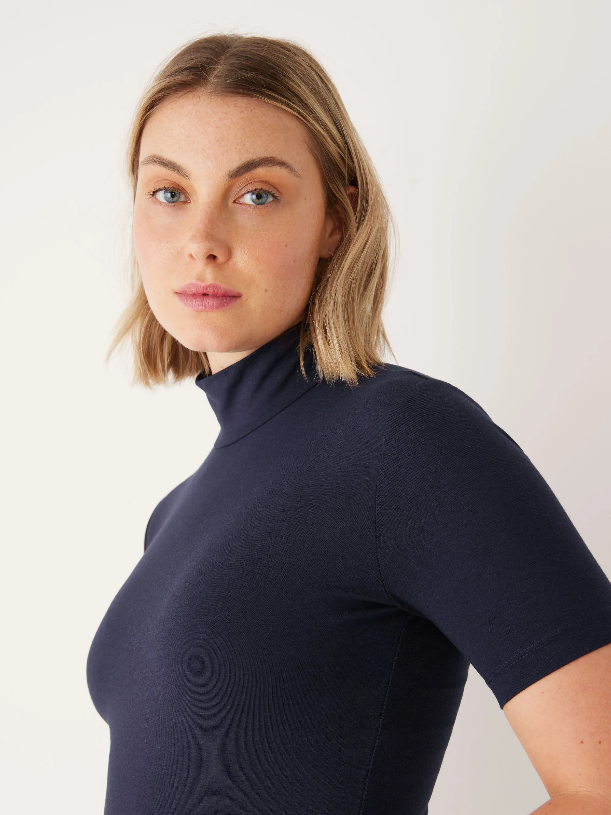 The Mid-Sleeve Mockneck in Dark Blue sold by Frank & Oak product image thumbnail 4
