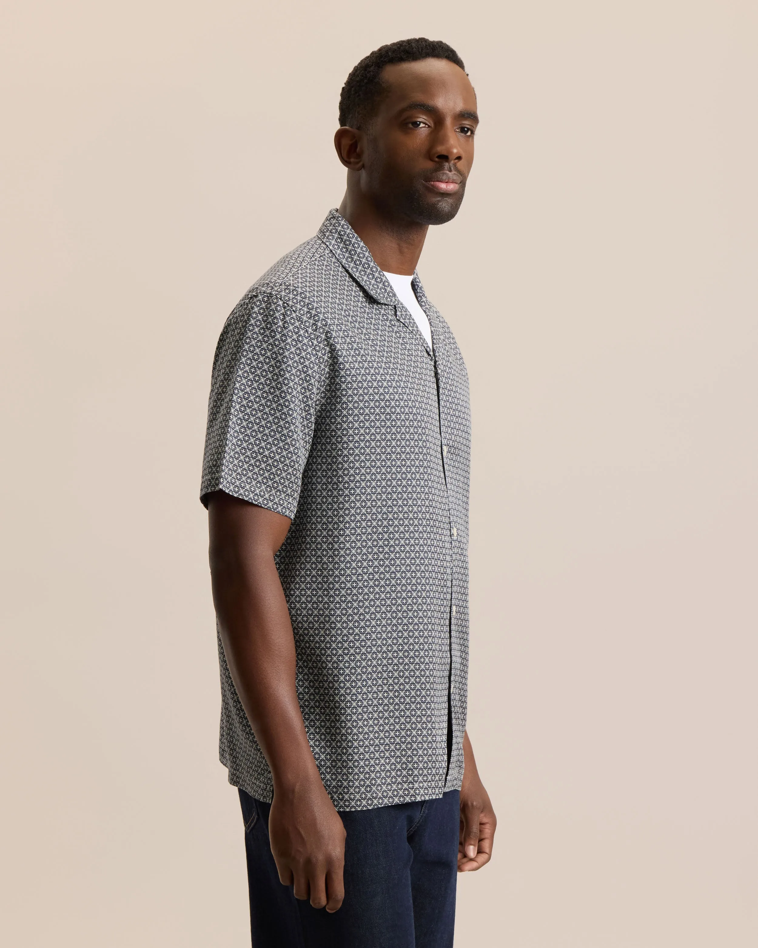 PRINTED TENCEL™ LYOCELL RESORT SHIRT sold by Frank & Oak product image thumbnail 2