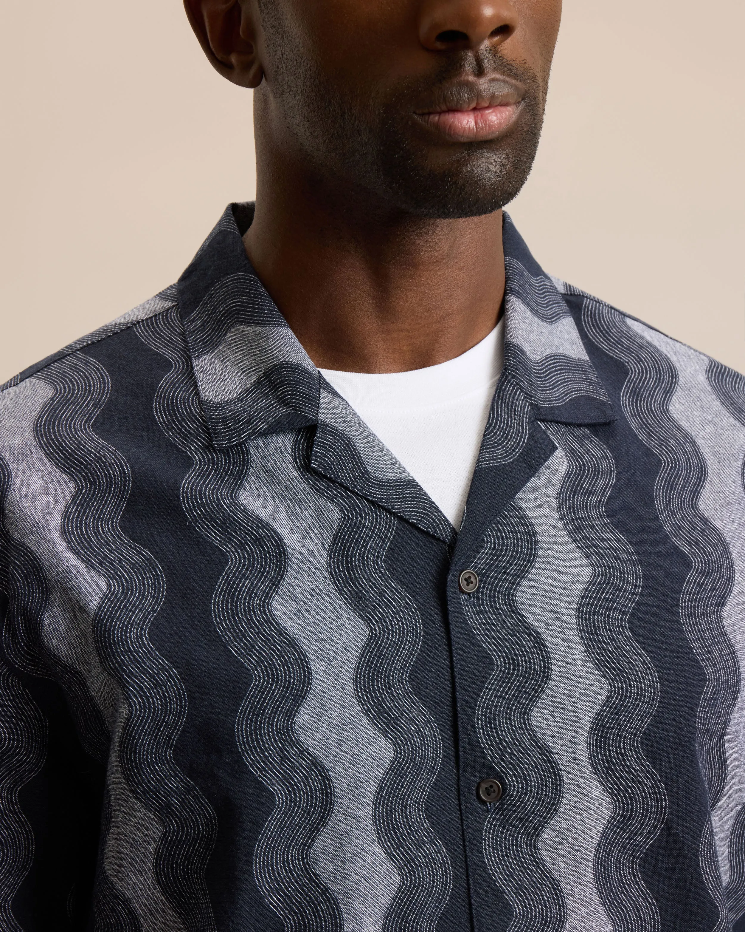 PRINTED CHAMBRAY RESORT SHIRT sold by Frank & Oak product image thumbnail 3
