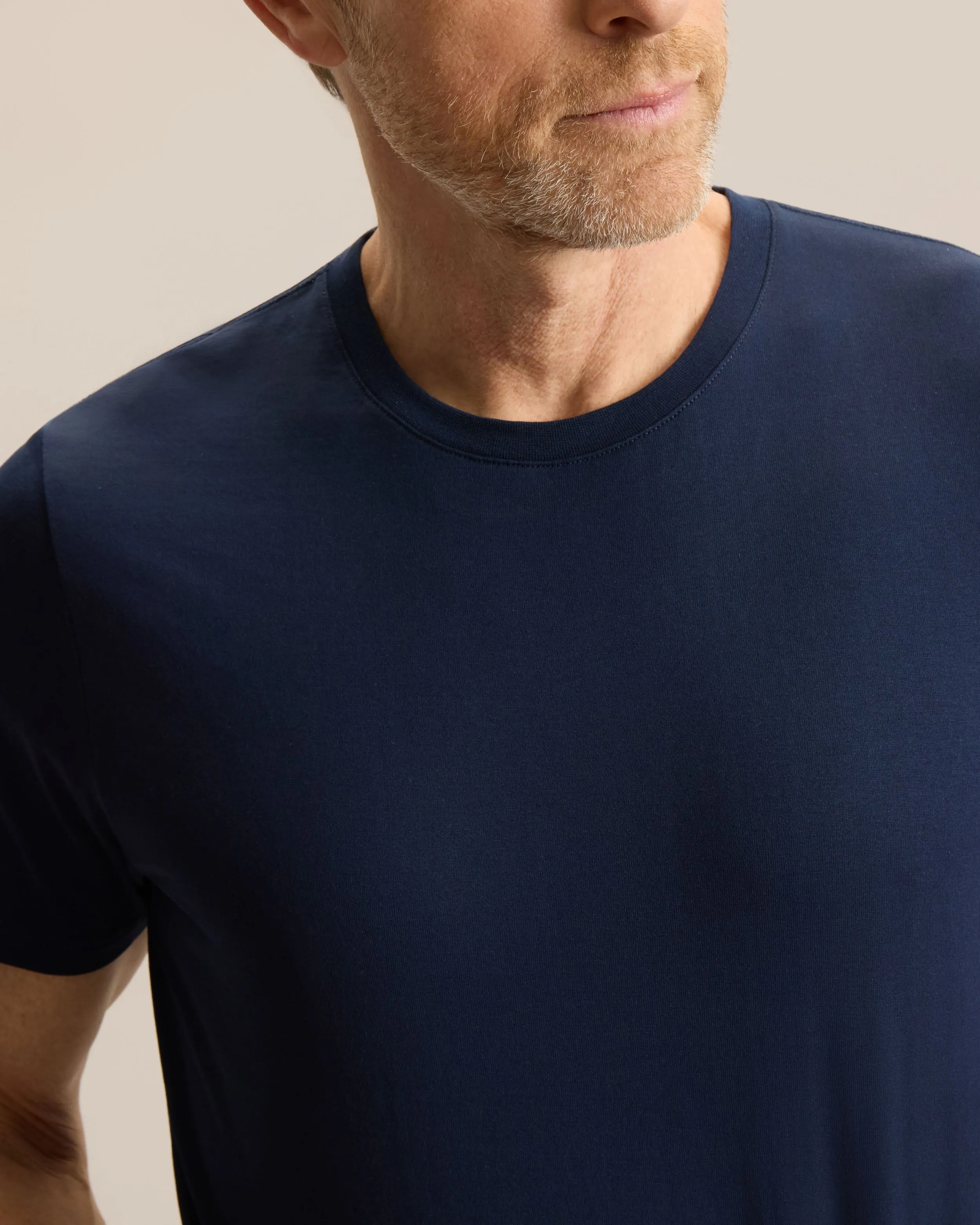 ESSENTIAL SLIM TEE sold by Frank & Oak product image thumbnail 4