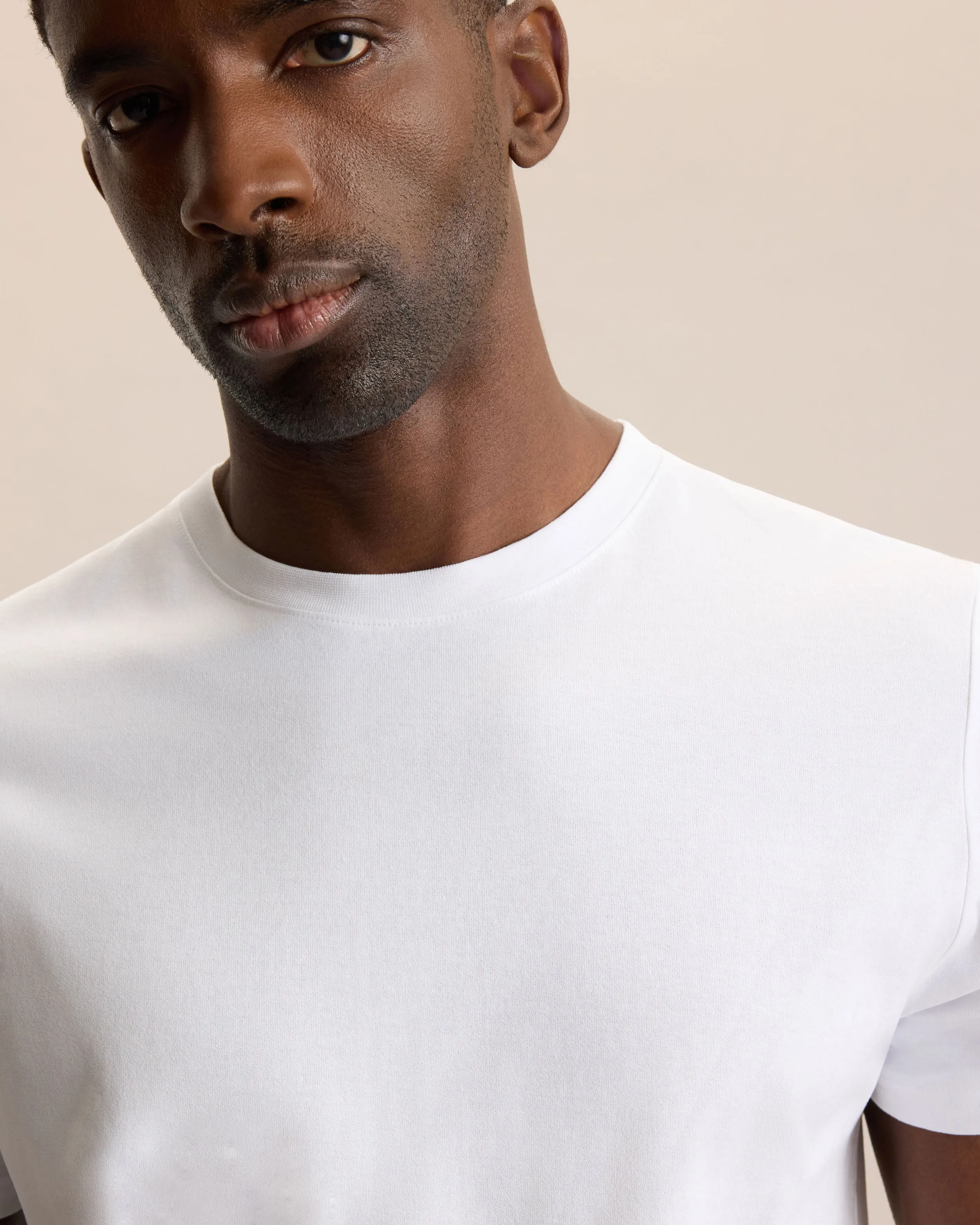 ESSENTIAL SLIM TEE sold by Frank & Oak product image thumbnail 4