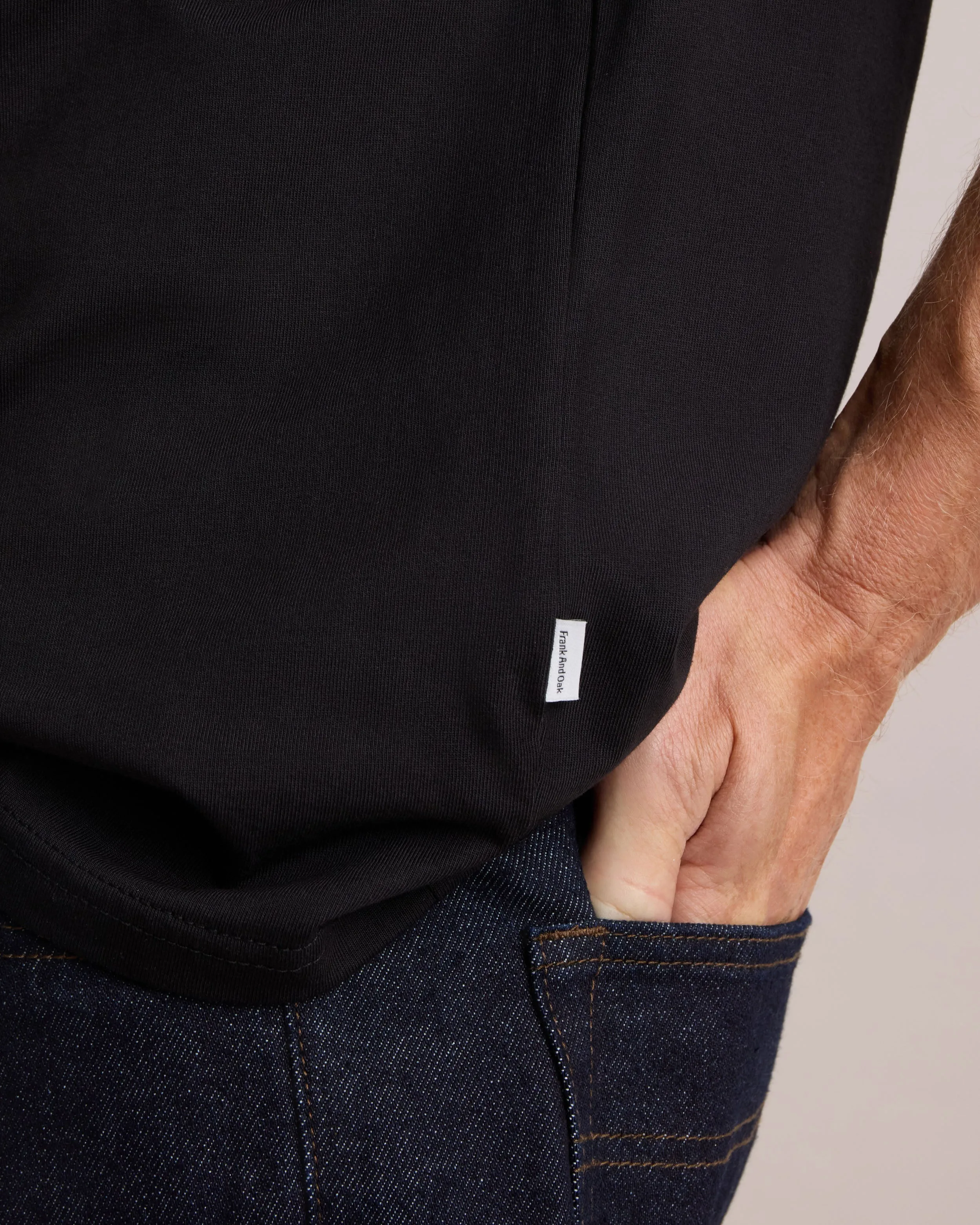 ESSENTIAL RELAXED TEE sold by Frank & Oak product image thumbnail 4