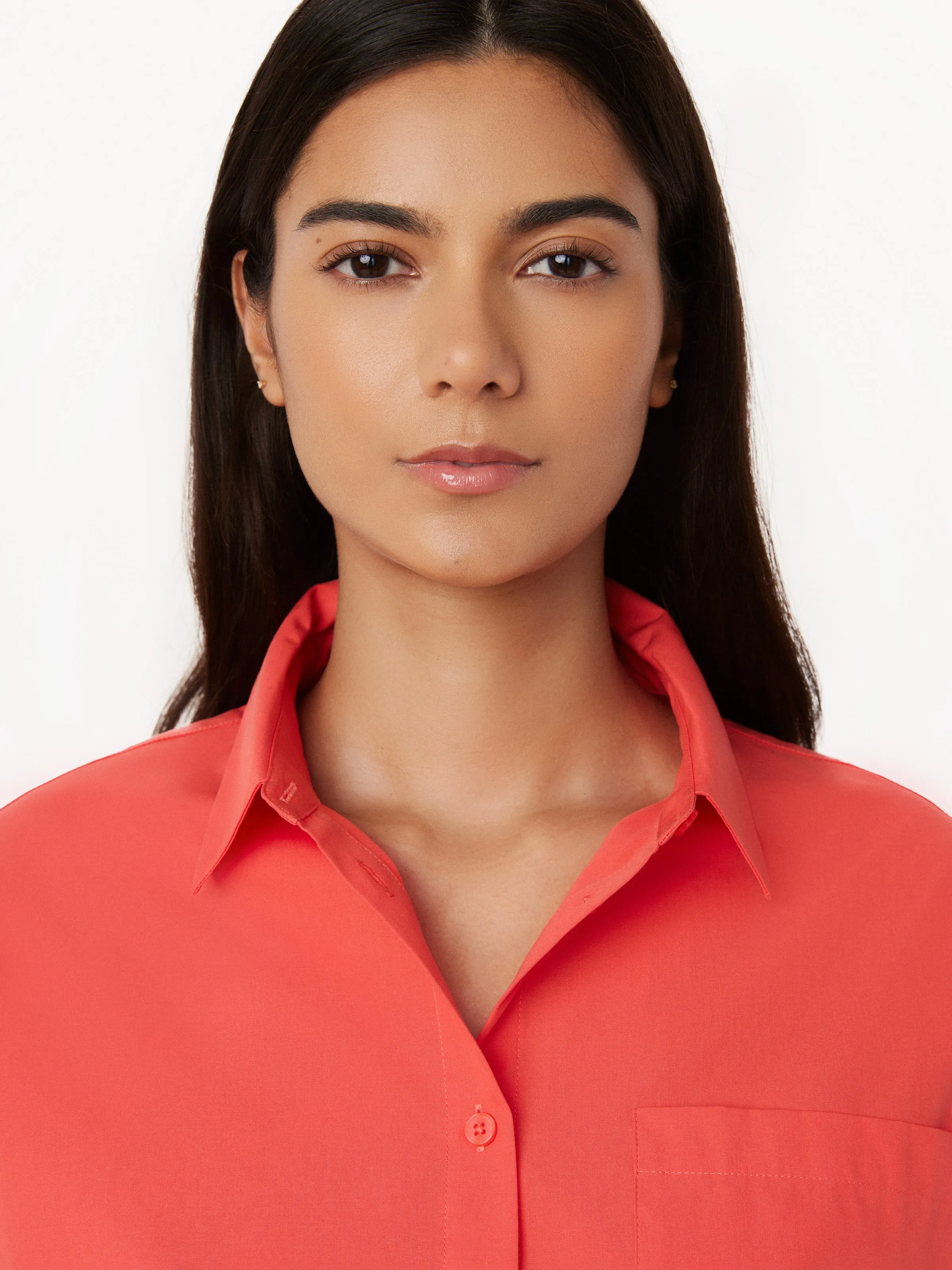 The Relaxed Poplin Shirt in Vibrant Red sold by Frank & Oak product image thumbnail 2