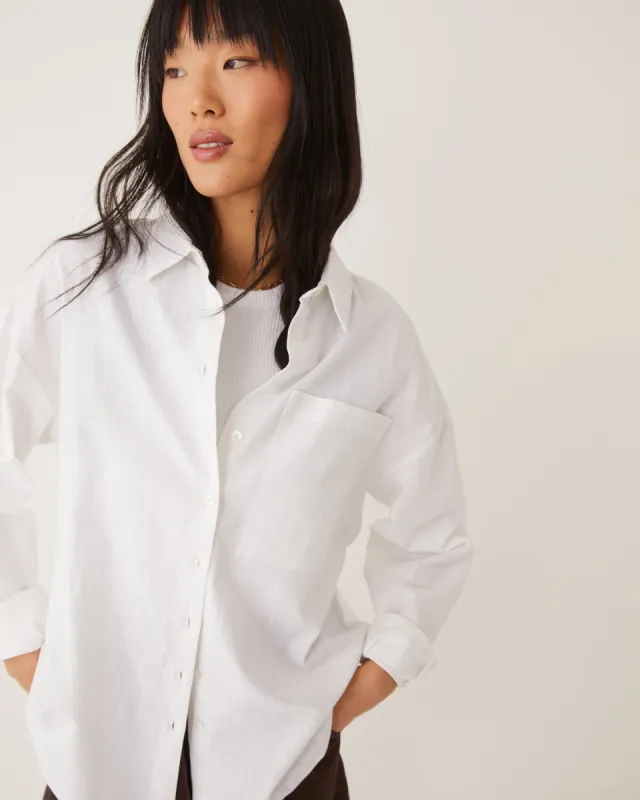 The Boyfriend Linen Shirt in Bright White sold by Frank & Oak
