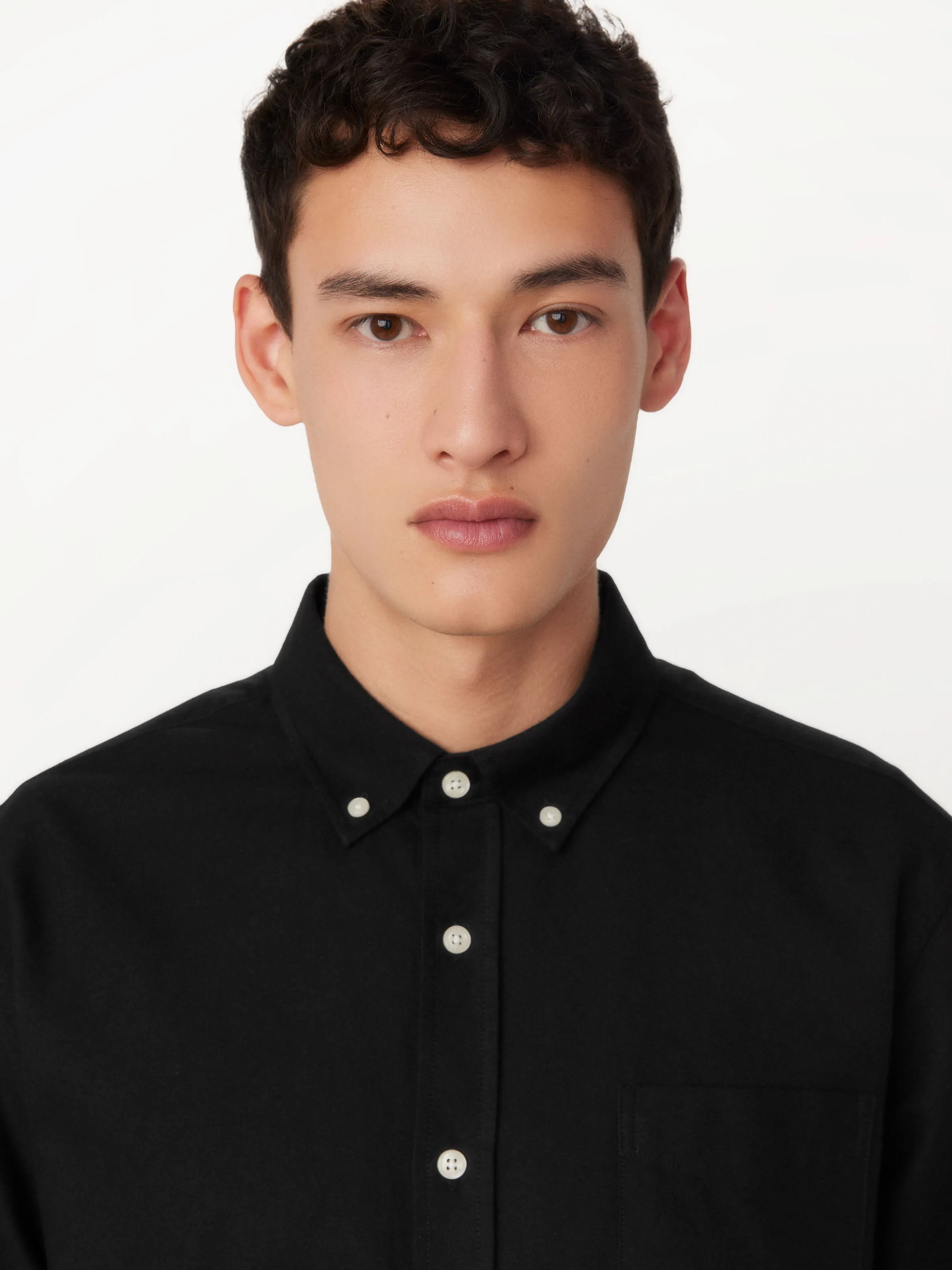 The Jasper Oxford Shirt in Black sold by Frank & Oak product image thumbnail 5