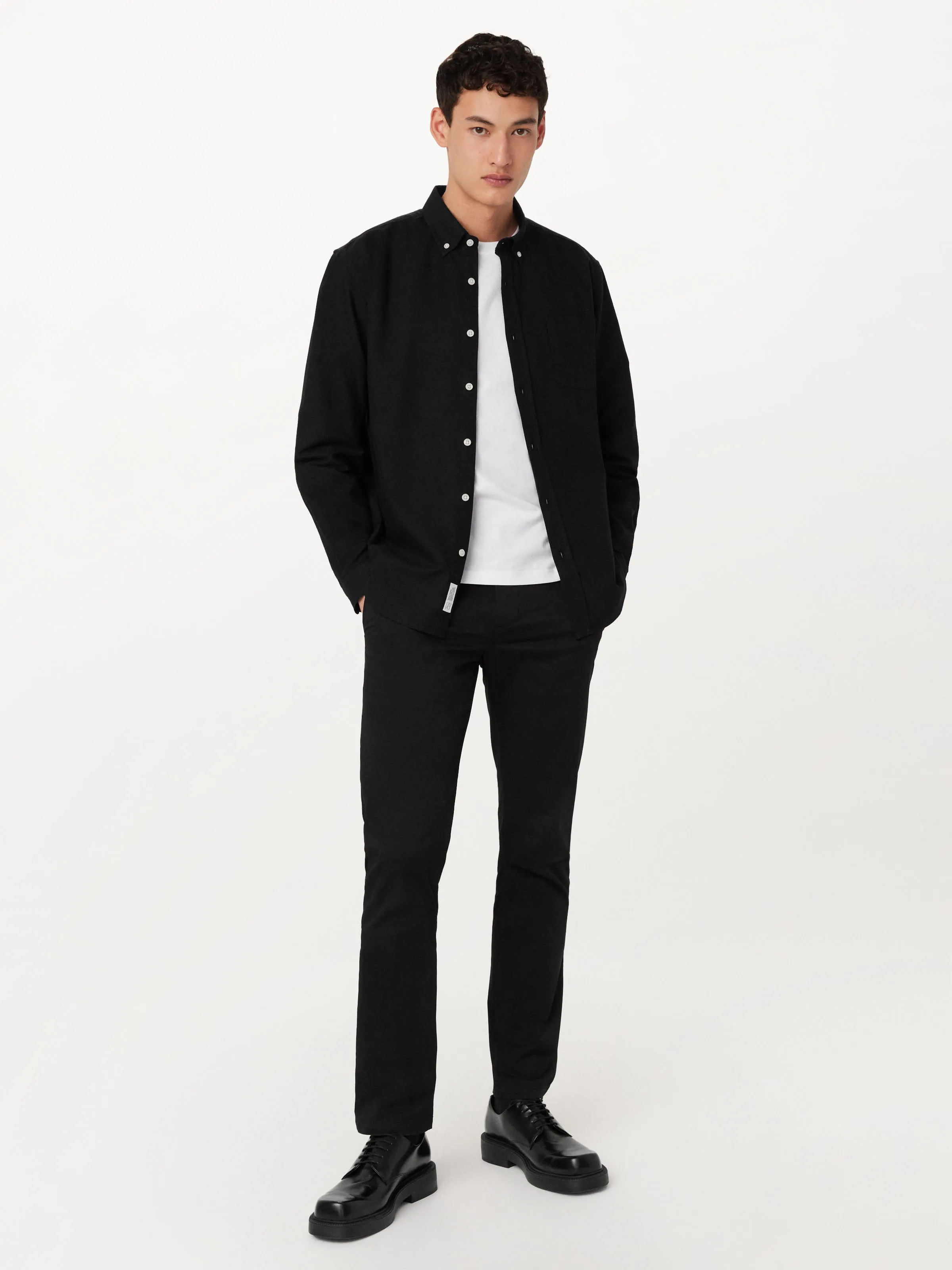 The Jasper Oxford Shirt in Black sold by Frank & Oak product image thumbnail 2