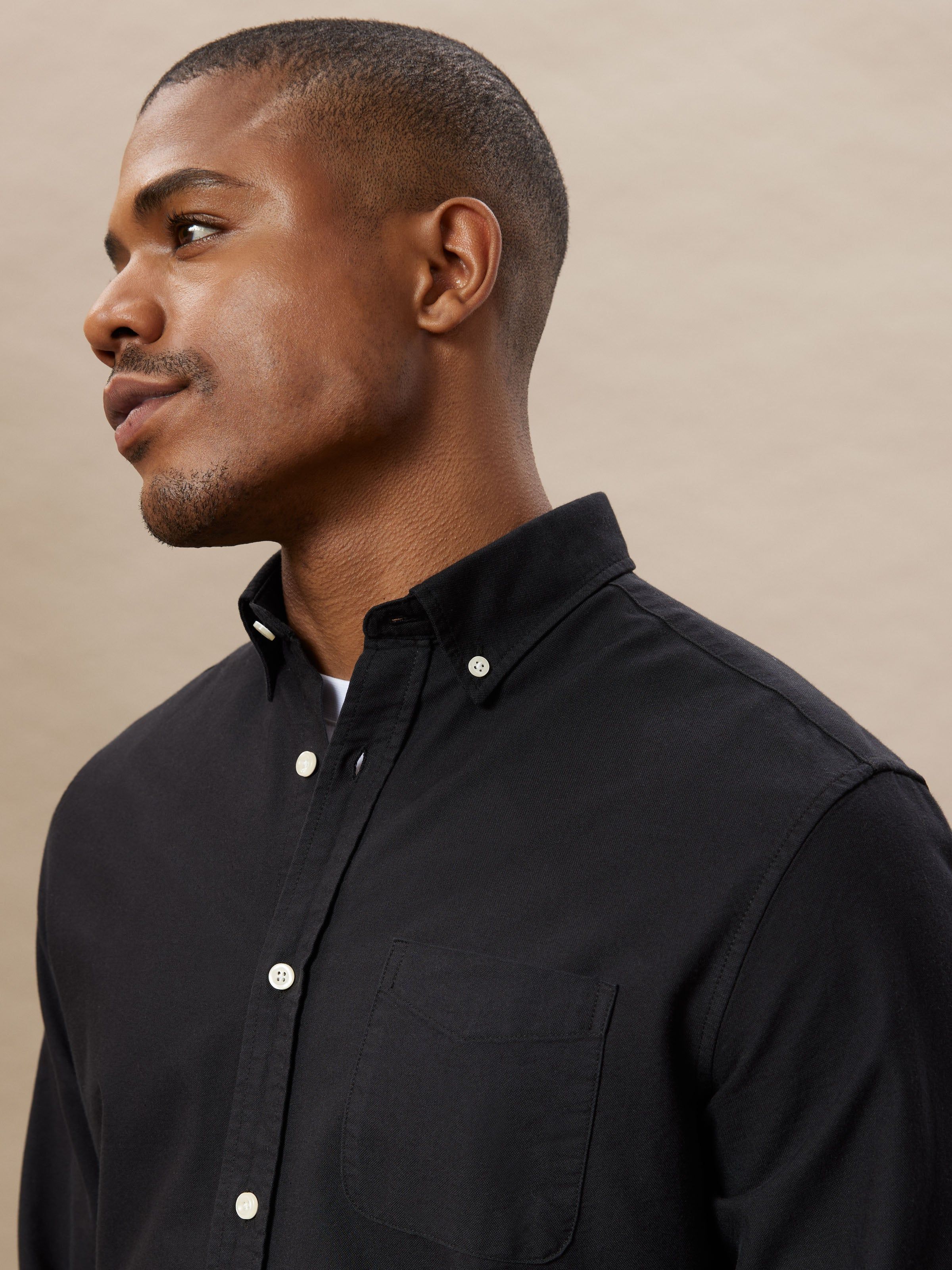 The Jasper Oxford Shirt in Black sold by Frank & Oak product image thumbnail 5